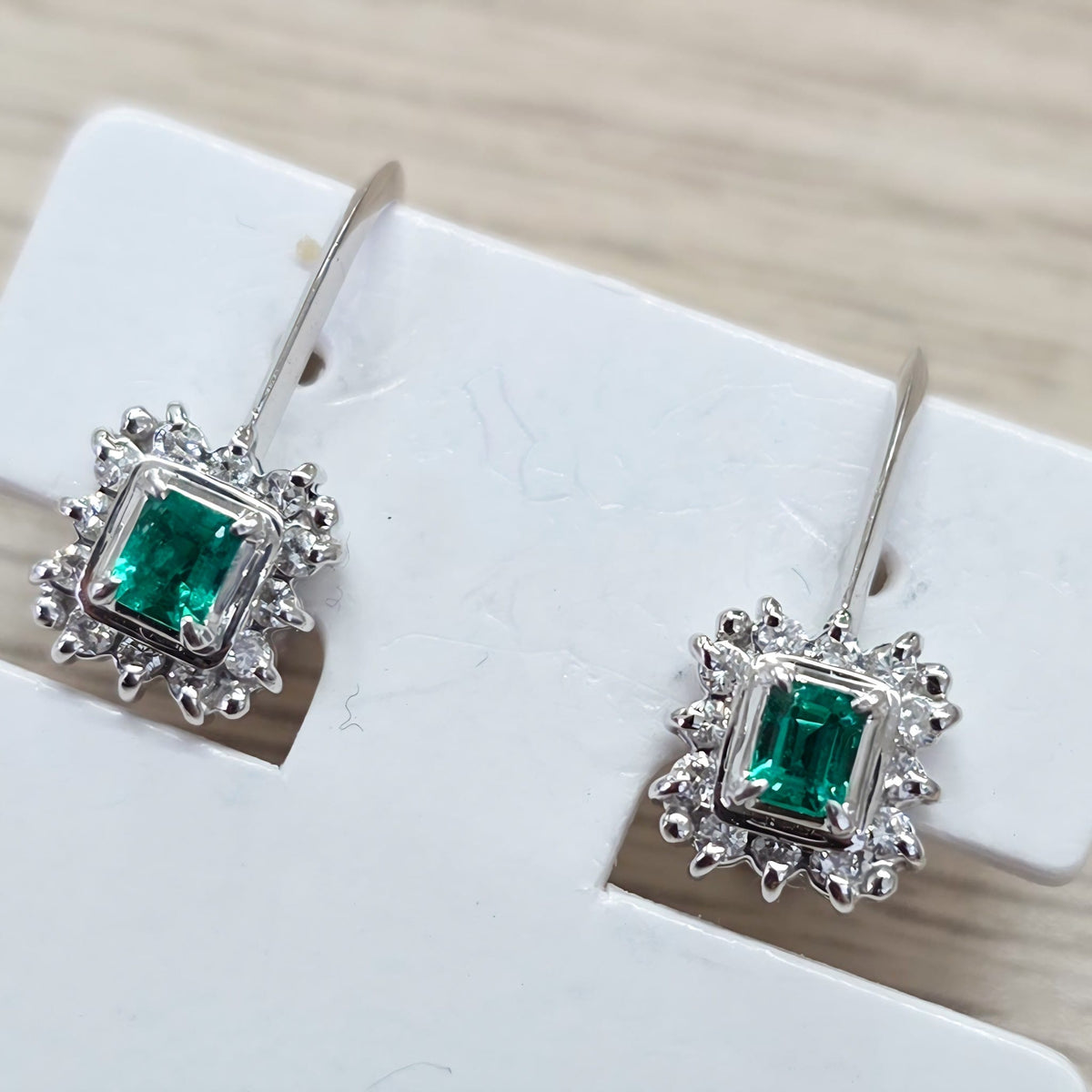 Rockstoc x LP Pt900 x 585 Emerald Earrings E 0.20/0.18 D 0.16/0.16 3.4g RLPR81