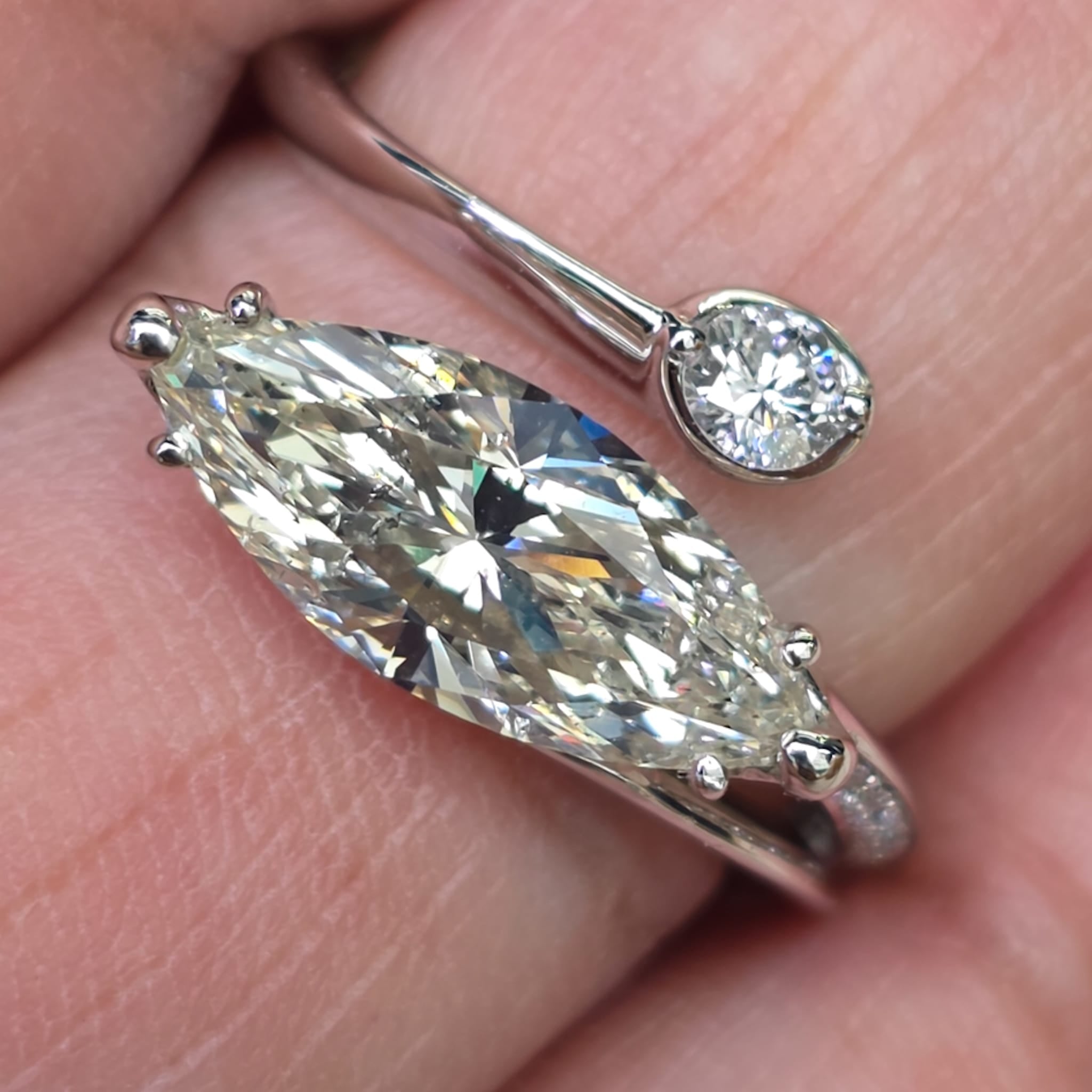 Rockstoc x LP Pt950 Diamond Ring D 2.190 / 0.160 Sz 6 7.40 g Very Light Yellow SI-2 SB C RSXLPS28