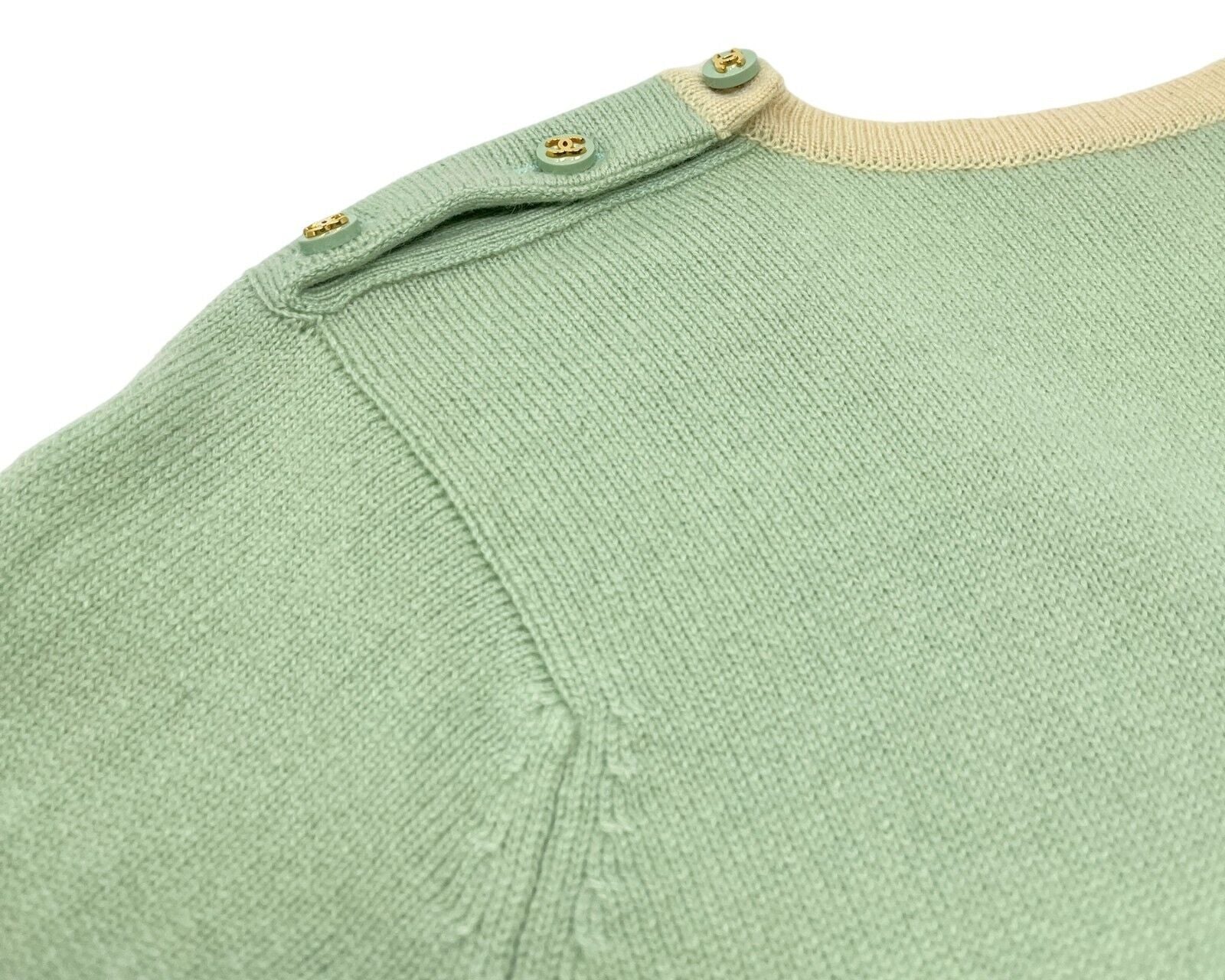 CHANEL Vintage 96C CC Logo Knit Top #40 Light Green Gold Button Cashmere