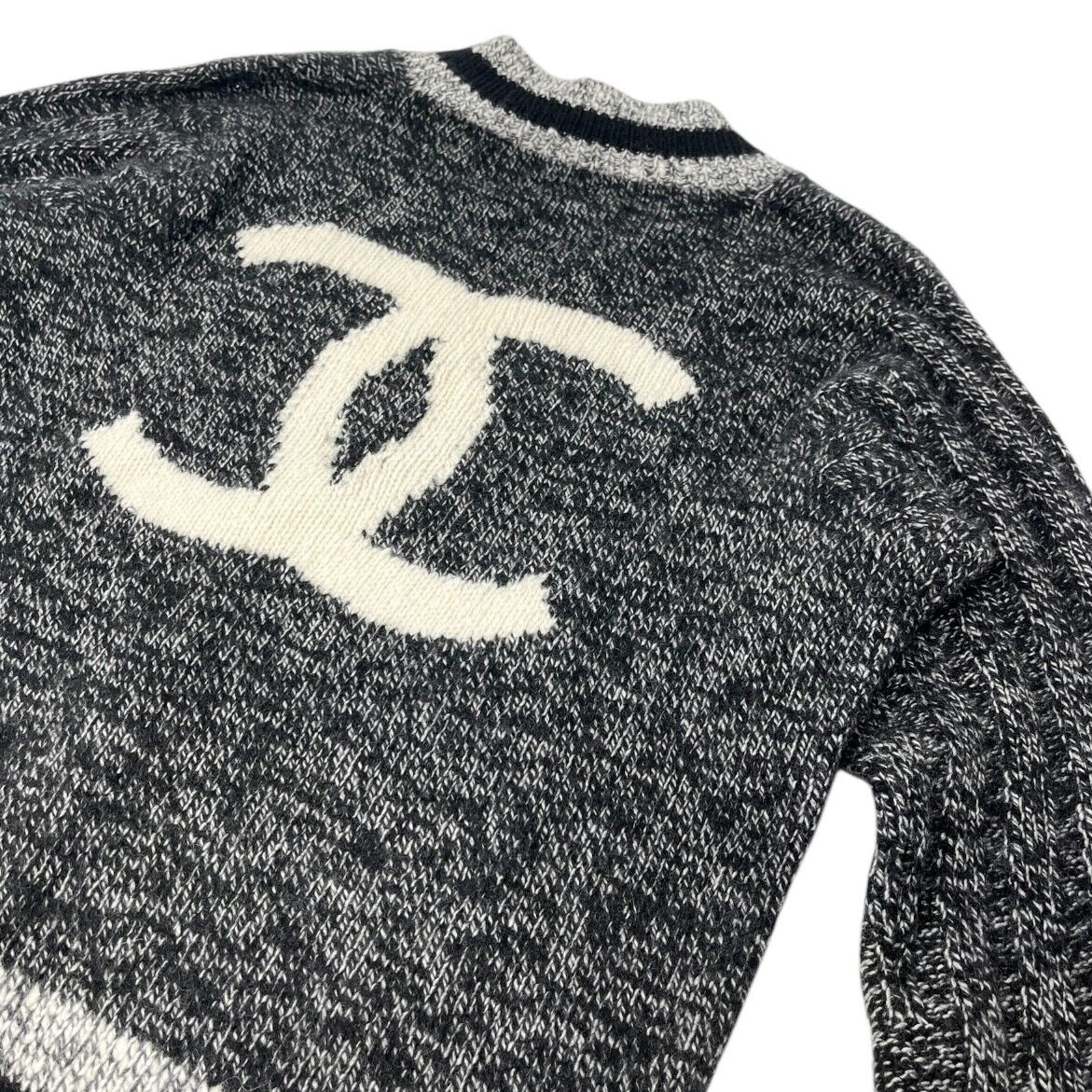 CHANEL Vintage 96A CC Mark Logo Long Sleeve Sweater #42 Gray Black Cashmere