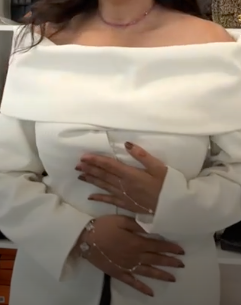 Saira Sabrina Blazer Offshoulder White Medium RJC4238