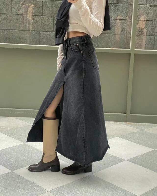 SEOUL COLLECTION DENIM MIDI FRONT SLIT SKIRT (التنورة) “MANUKA”