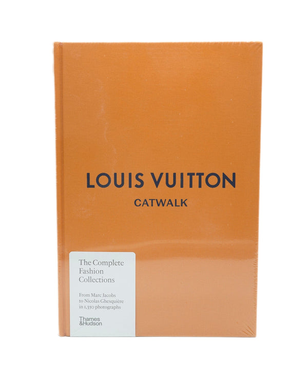 Thames and Hudson Louis Vuitton Catwalk: AWL4249