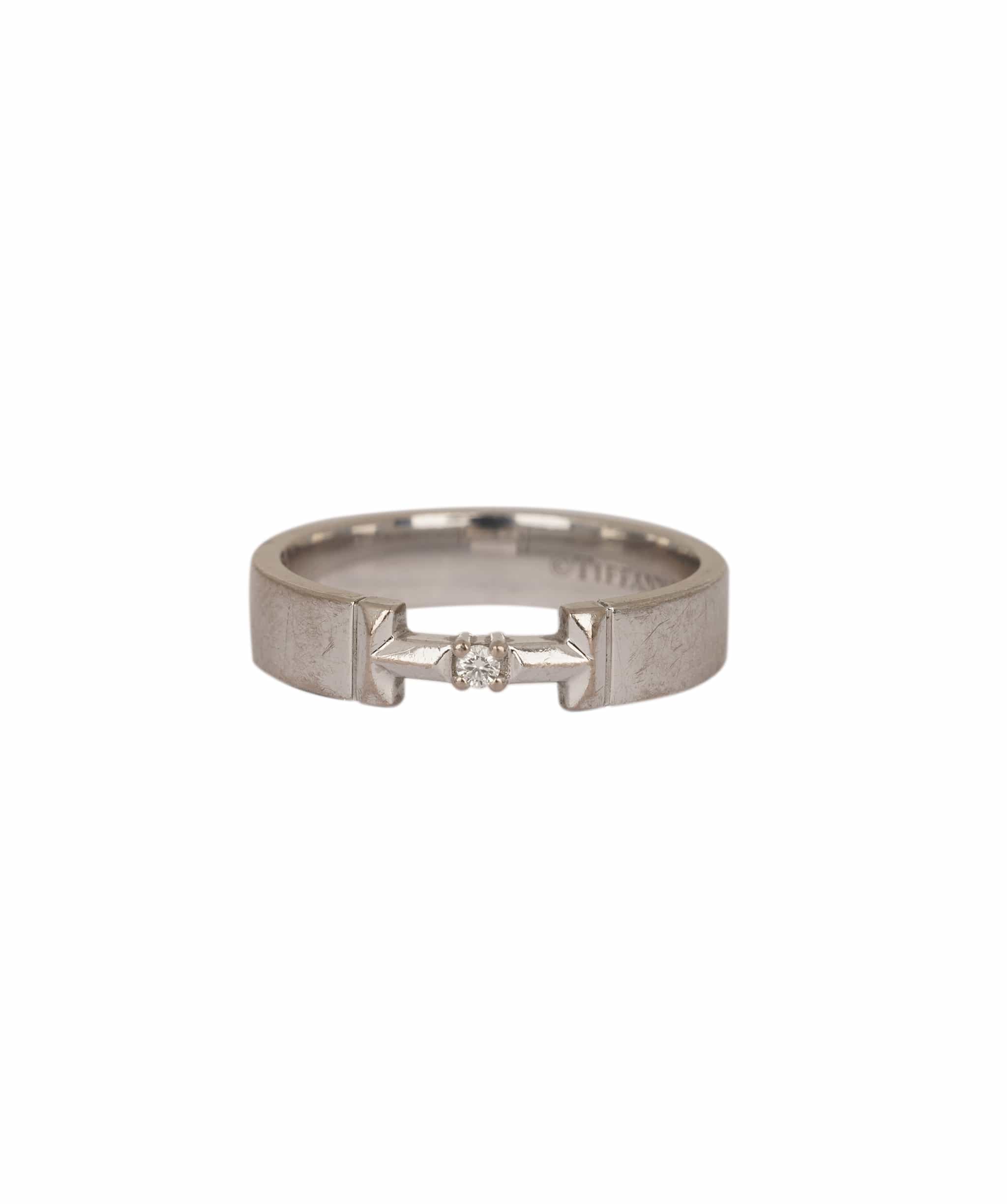 Tiffany & Co. Tiffany & Co. 18K gold T True Ring with diamond AKC0754