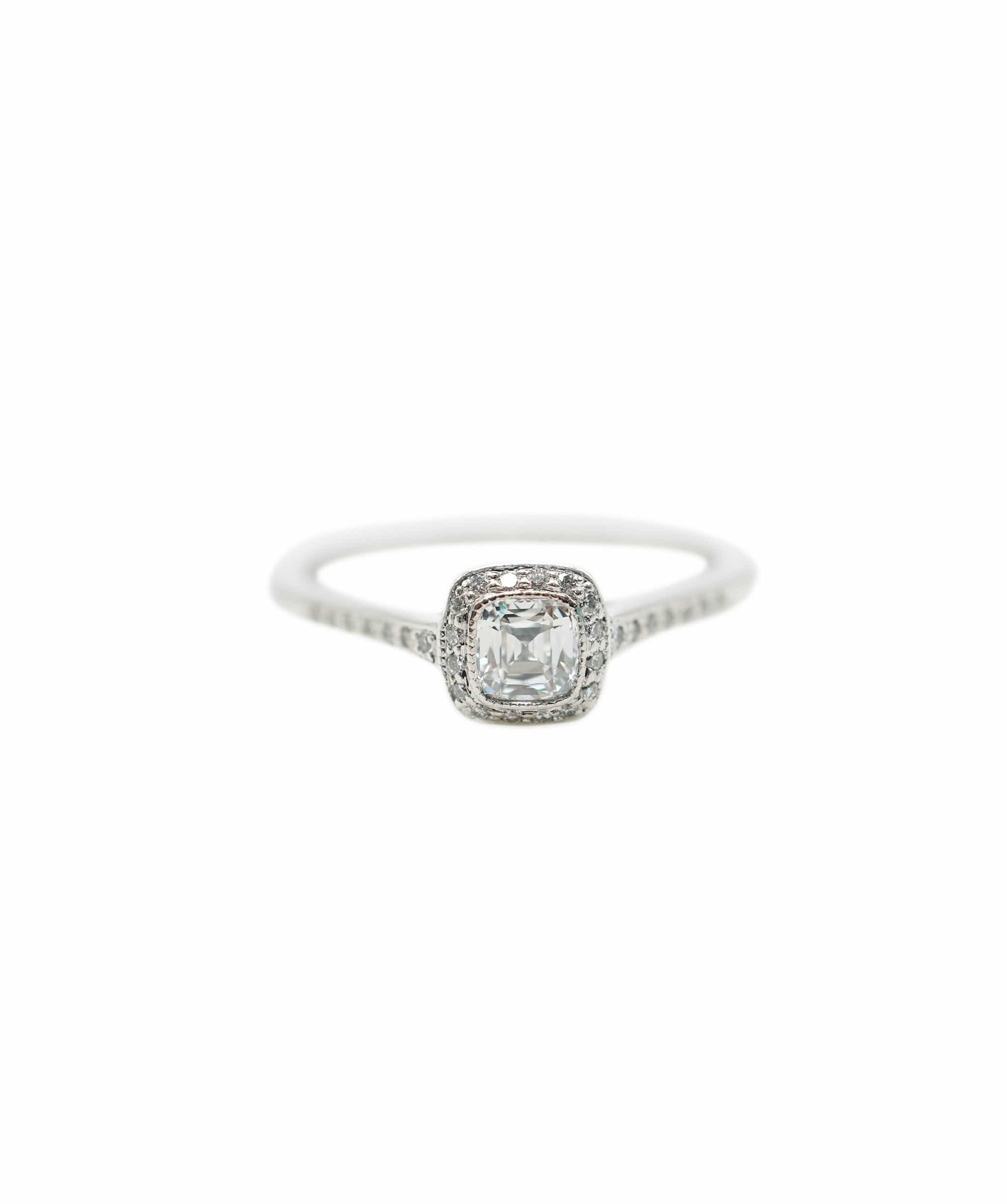 Tiffany Tiffany & Co. Legacy Engagement Platinum Ring, diamond 0.35 Ct G VVS1, Size 8.5 AHC1534