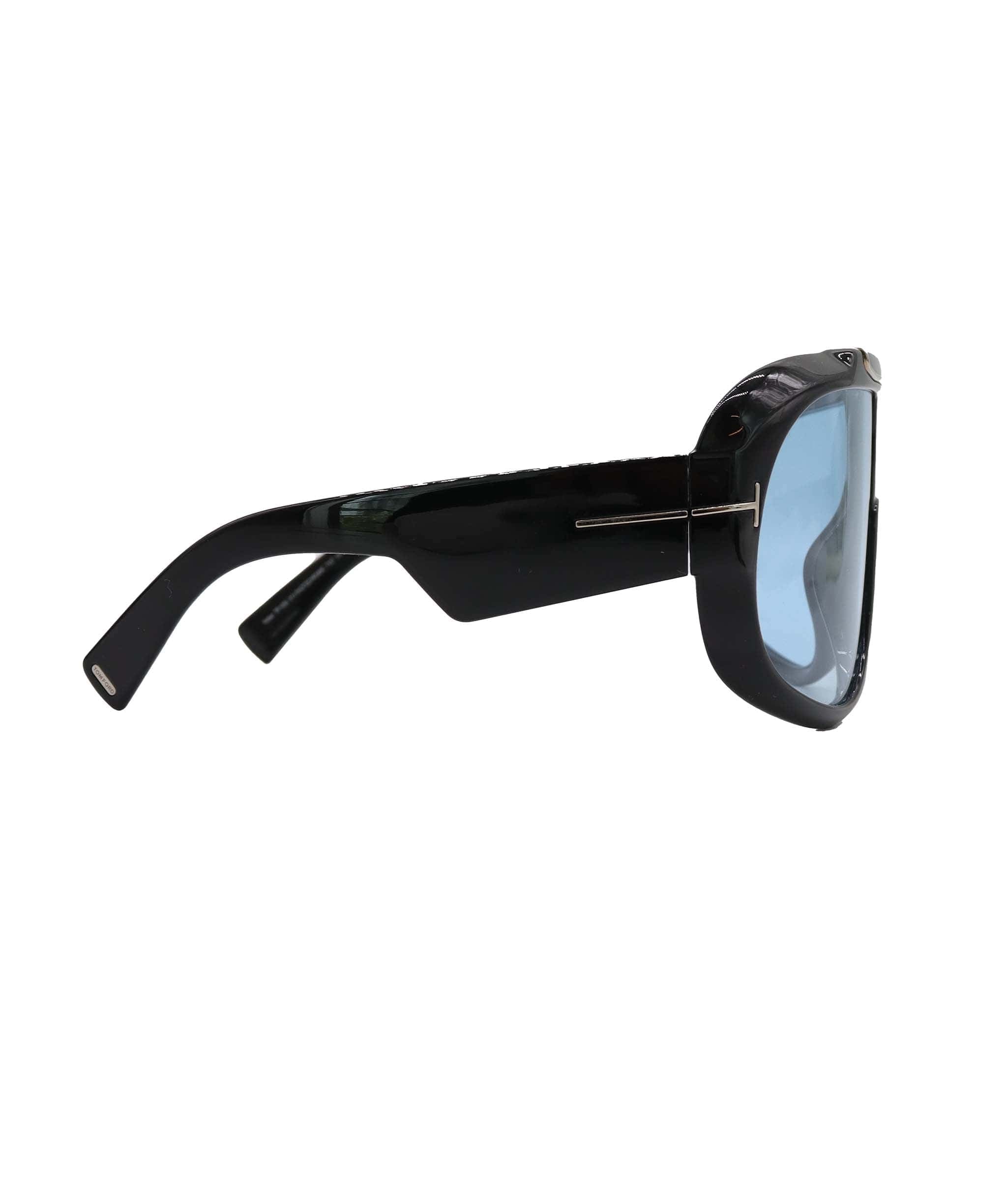 Tom Ford Tom Ford Black Frame Visor Style Sunglasses AGC3556