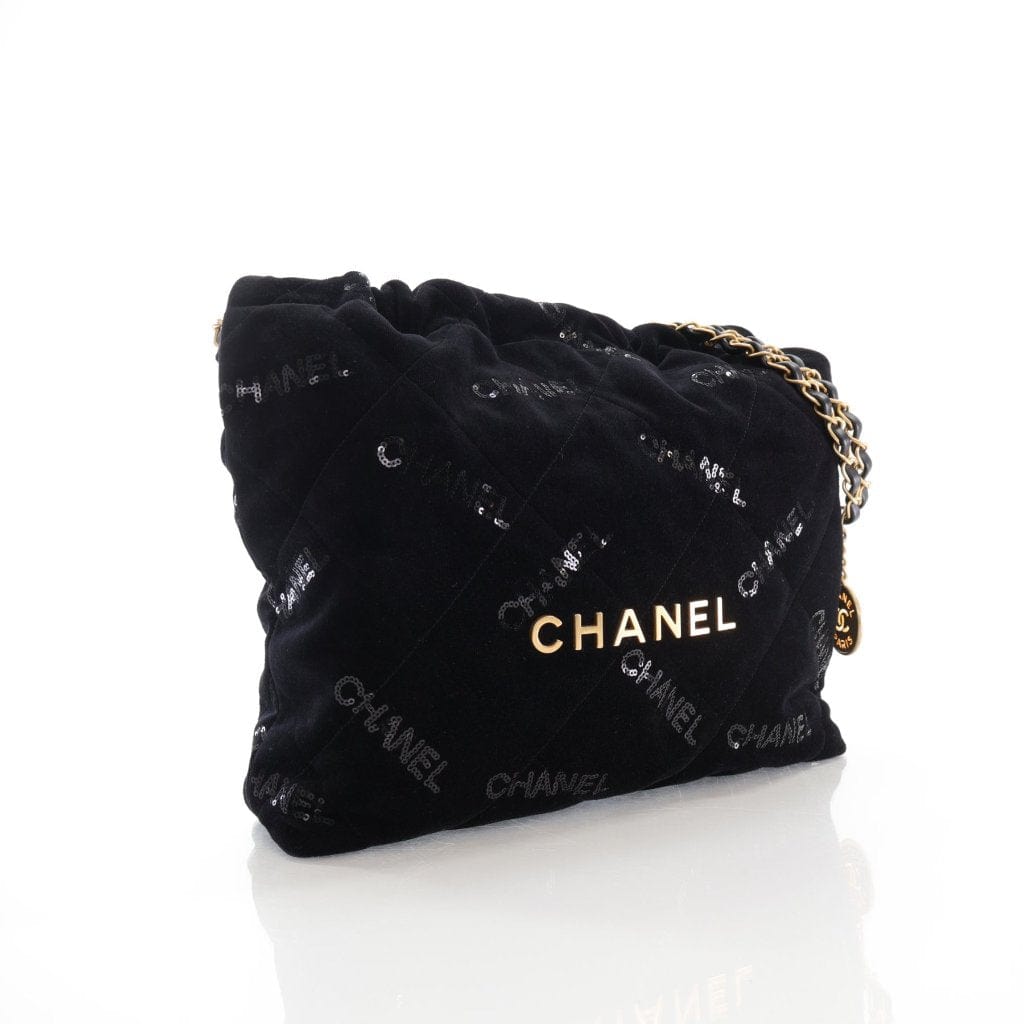 USA Chanel 22 Hobo Small Black Velvet