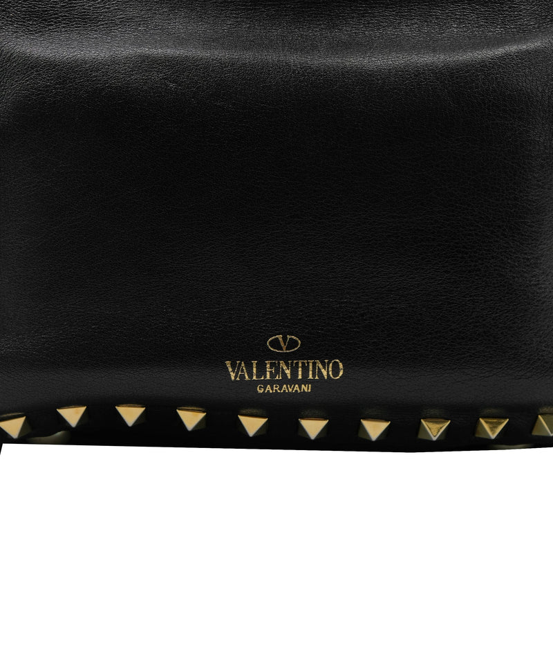 Valentino black deals rockstud clutch