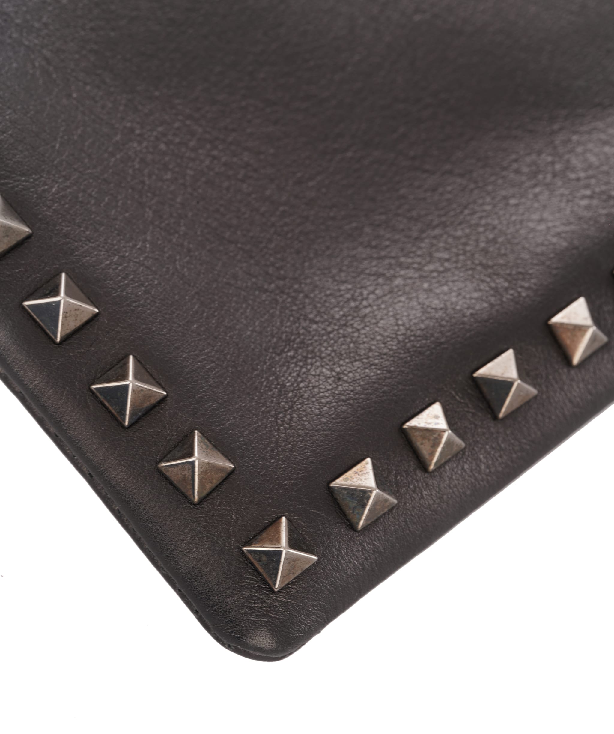Valentino Garavani Valentino Garavani Rockstud Leather Pouch Clutch ALC4349