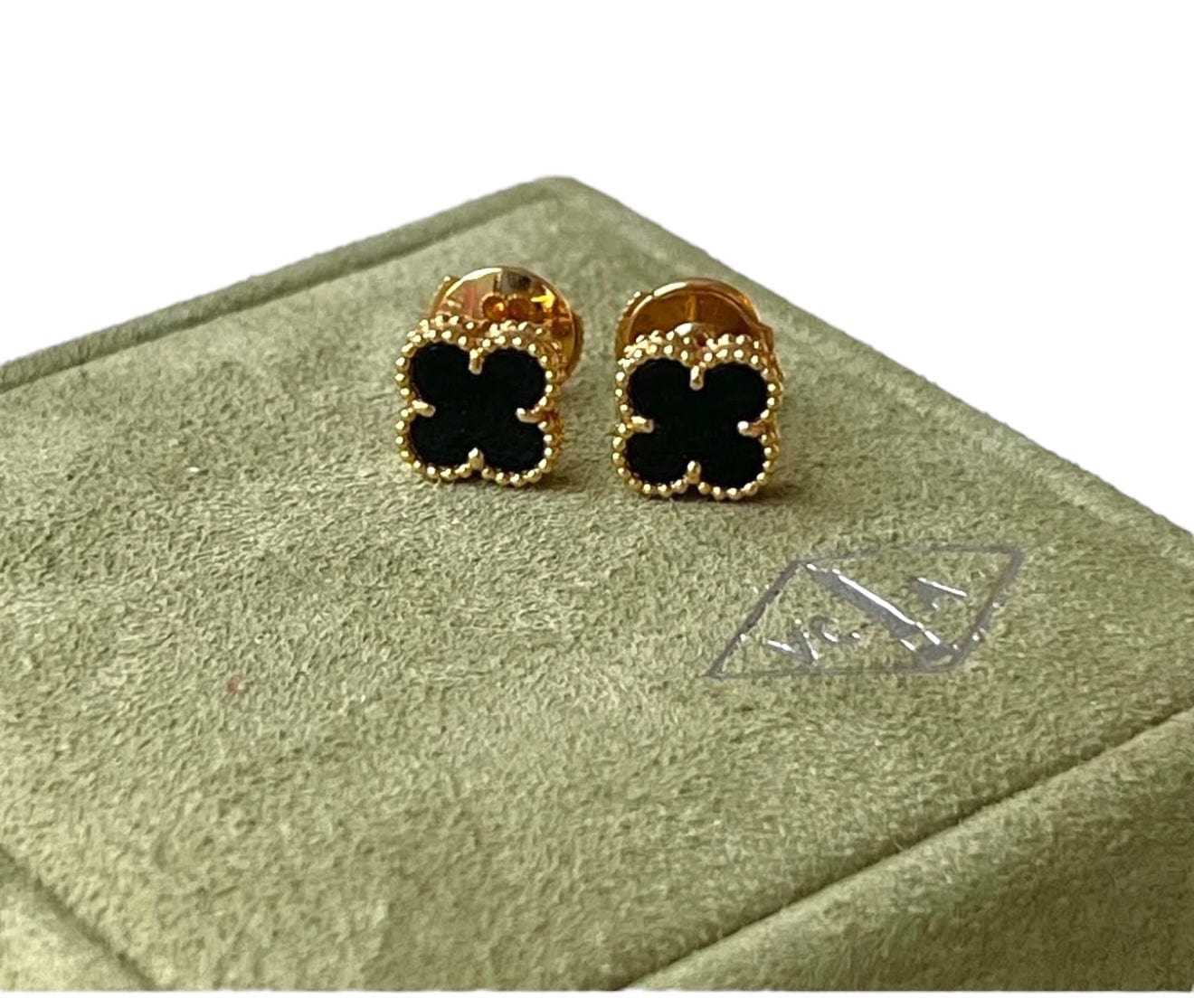 Van Cleef & Arpels VCA Sweet Alhambra Earrings Onxy 18K YG SYCYVCAO