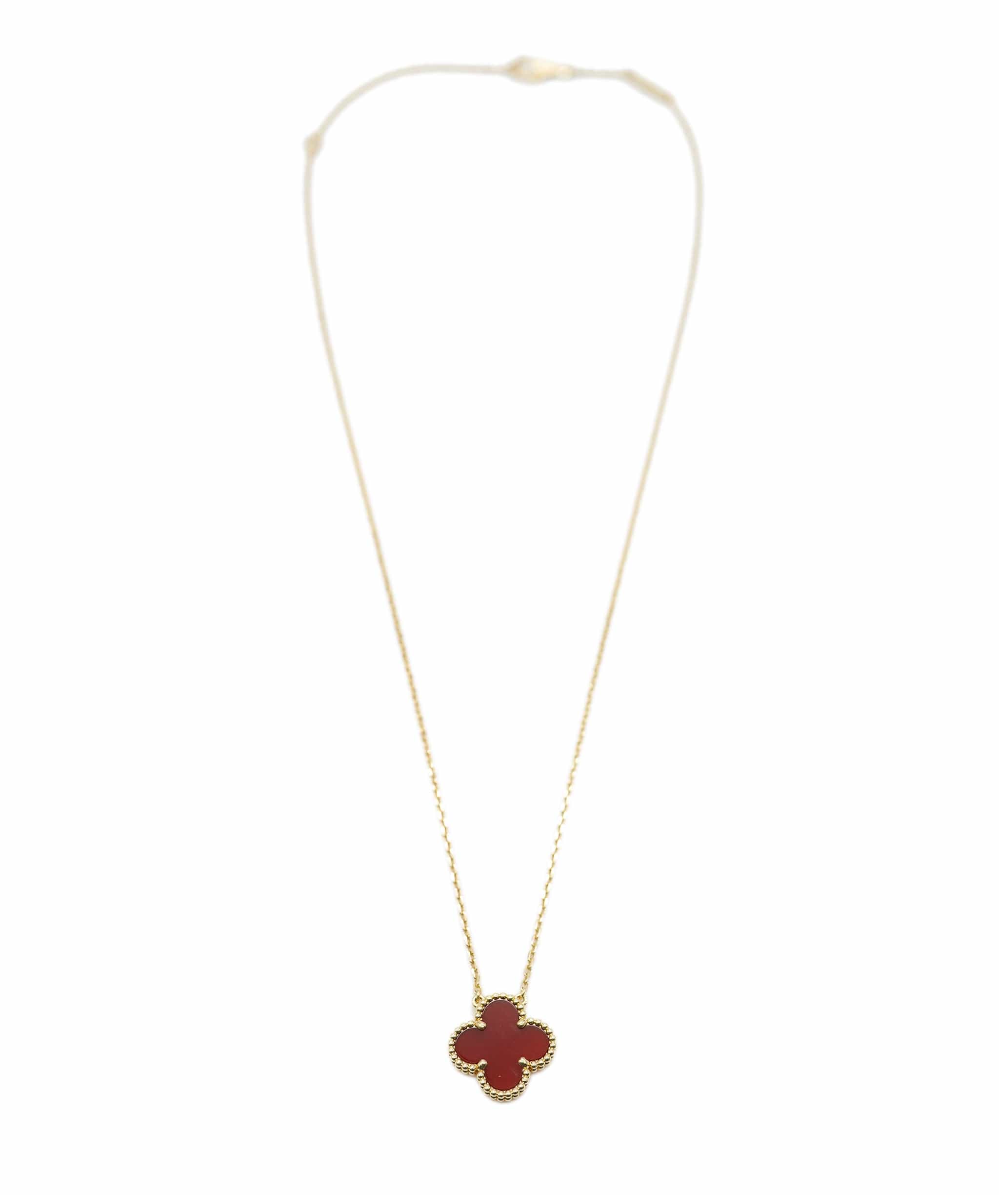 Van Cleef & Arpels Van Cleef & Arpels Vintage Alhambra Carnelian Yellow Gold Necklace ASL10532