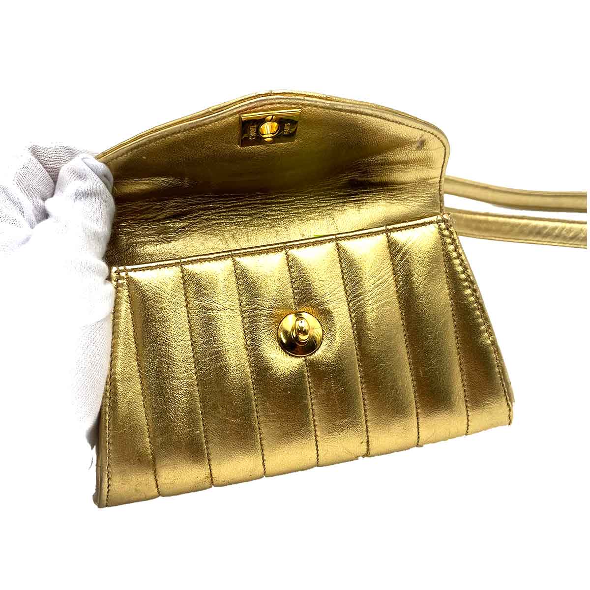 VINTAGE LOVER PURPOSE CHANEL VINTAGE CHEVRON SHOULDER BAG GOLD LAMB SKIN 90237391