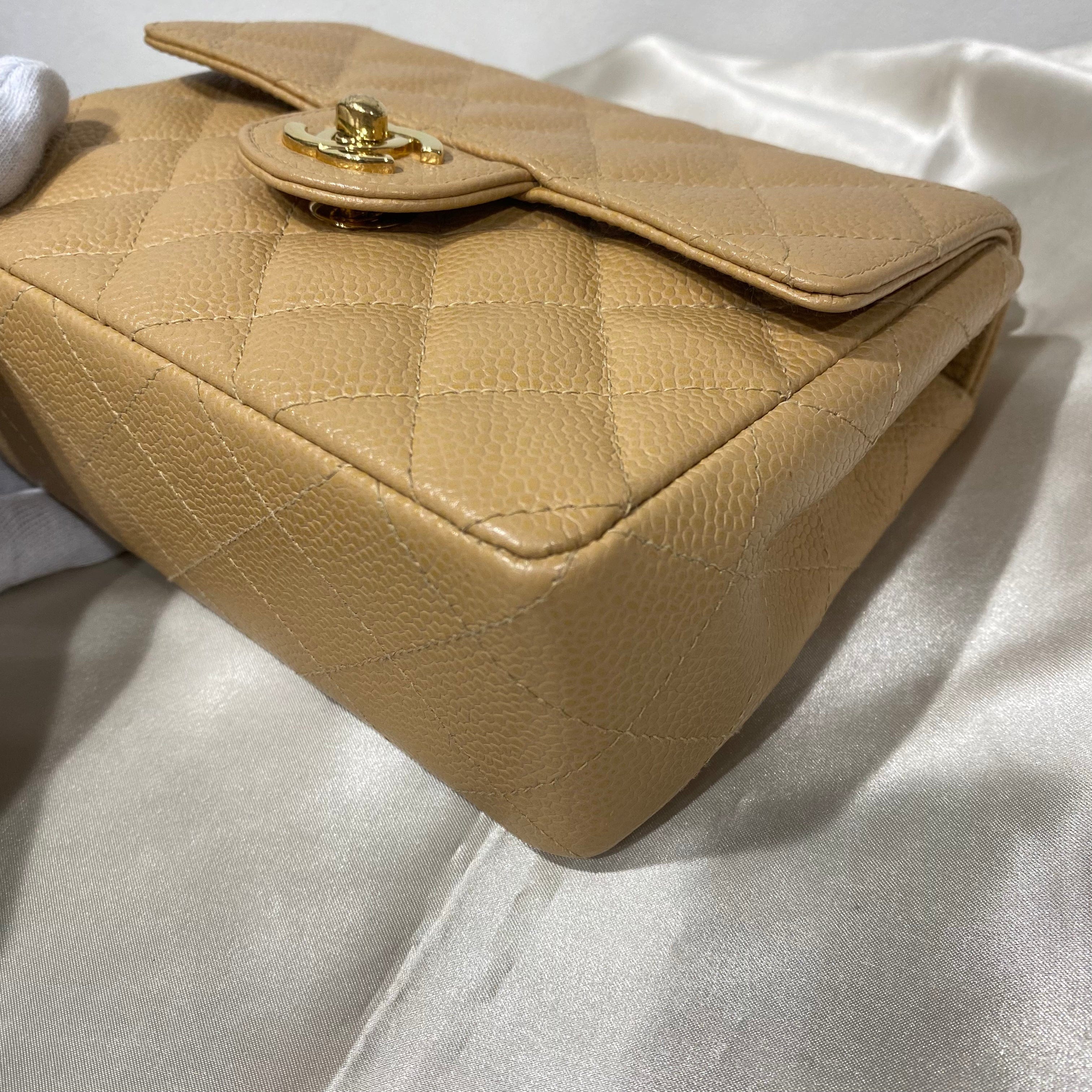 VINTAGE LOVER PURPOSE CHANEL VINTAGE MINI SQUARE 17 BEIGE CAVIAR SKIN 90210992