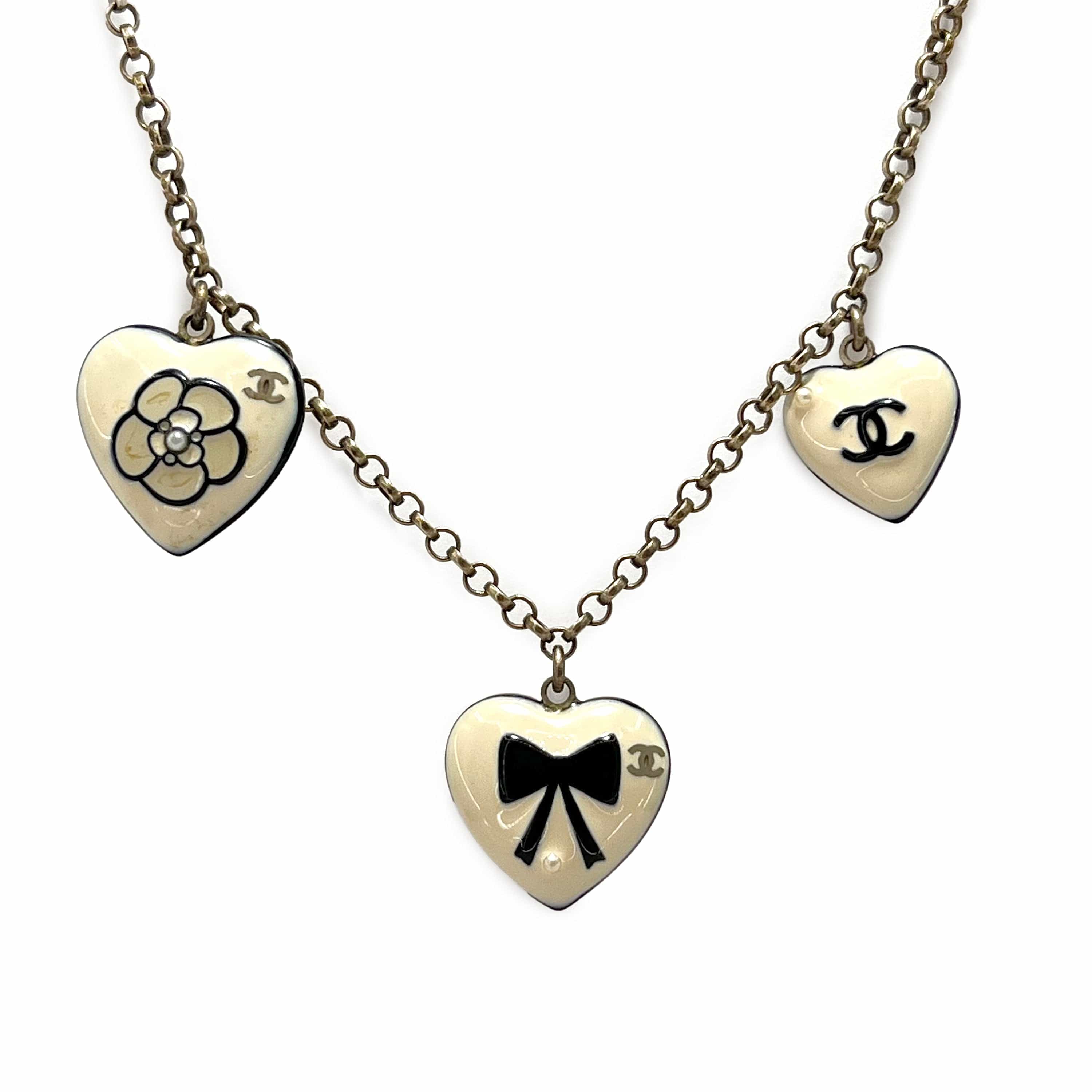 VINTAGE LOVER PURPOSE CHANEL VINTAGE NECKLACE HEART MOTIF CAMELLIA ACCESSORY 03P 90208979