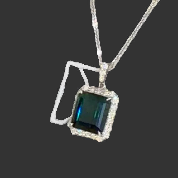 8.91ct Green Tourmaline & 0.75ct White Diamond Pendant Necklace set in Platinum