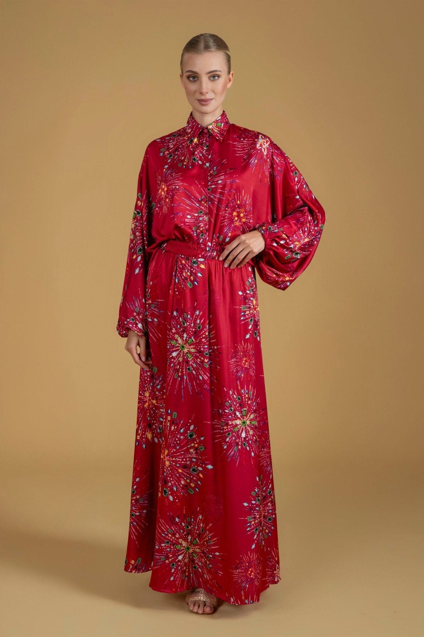 White Hello Shirt Dora Firework| بلوزة نسائية Dora Firework
