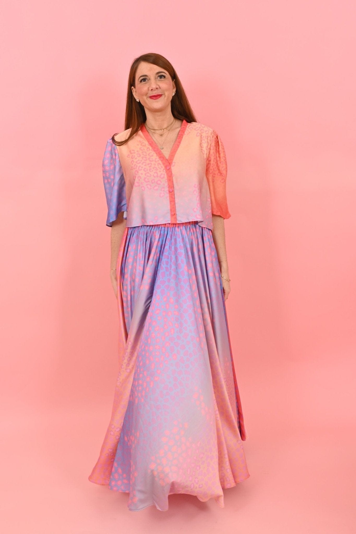 White Hello Skirt Karl Leo Gradient | تنورة