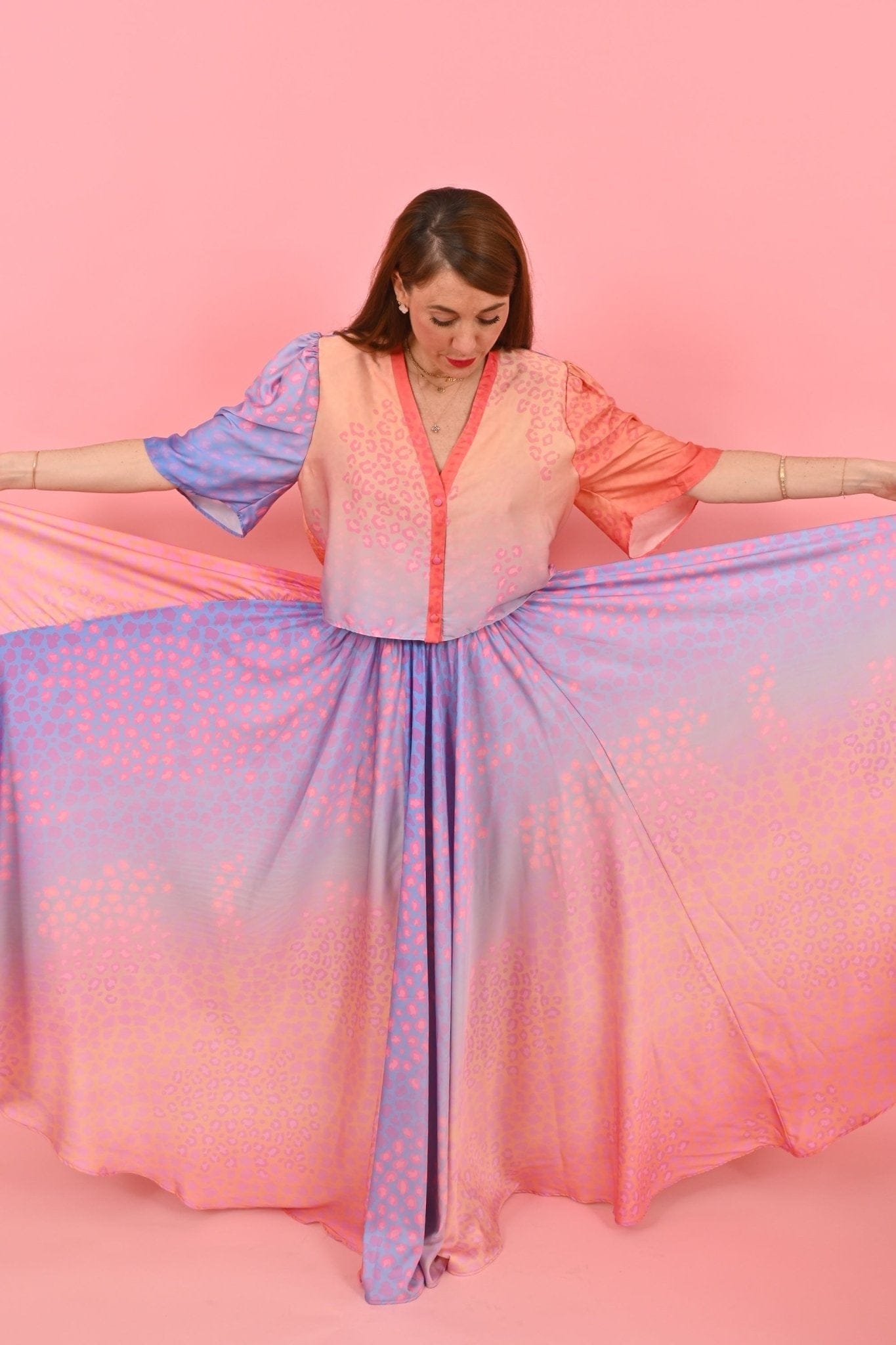 White Hello Skirt Karl Leo Gradient | تنورة