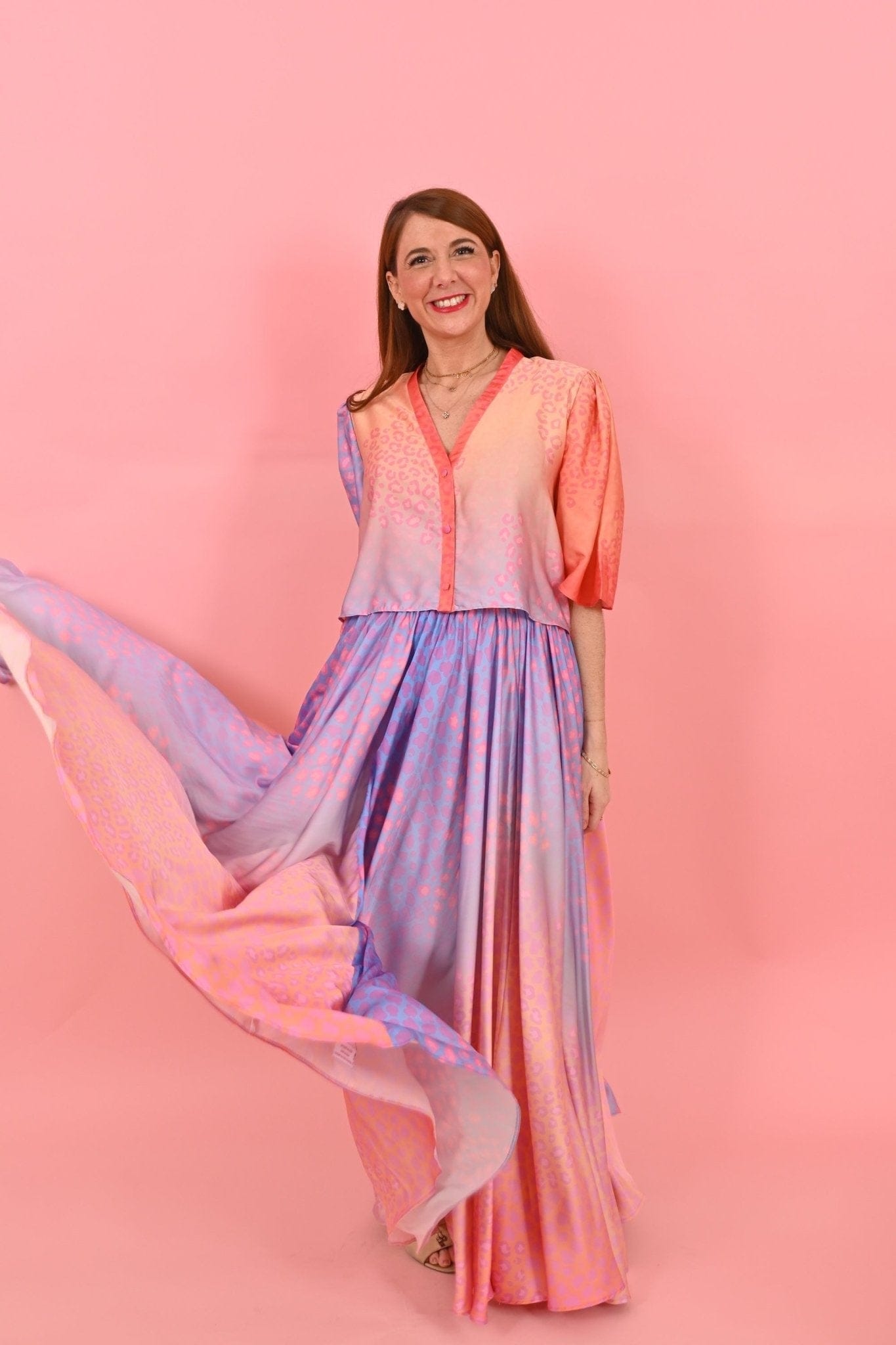 White Hello Skirt Karl Leo Gradient | تنورة