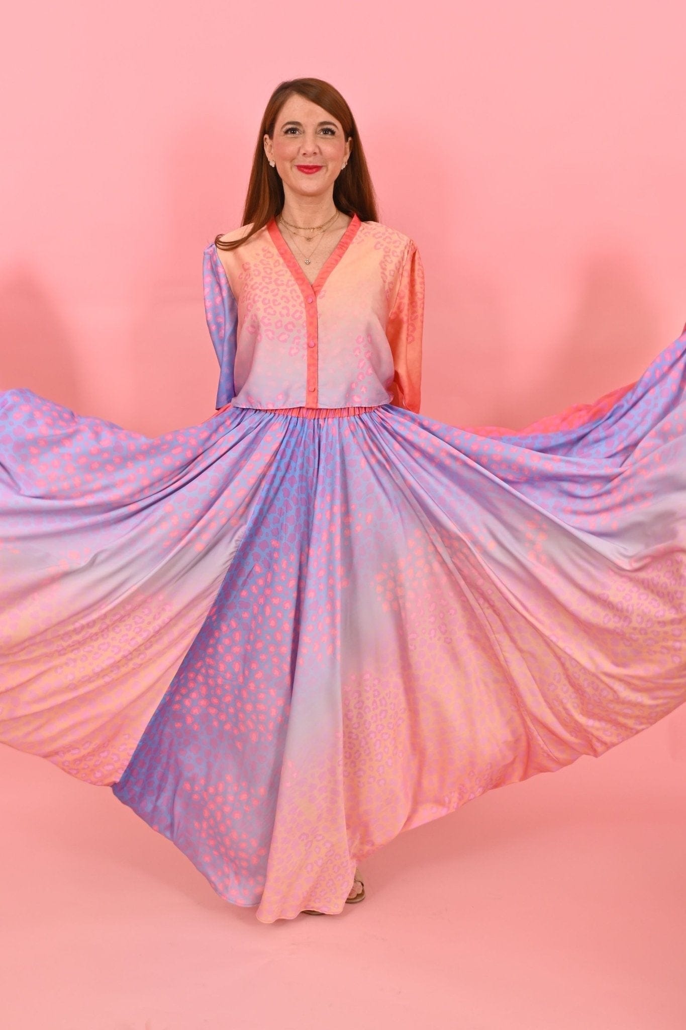 White Hello Skirt Karl Leo Gradient | تنورة