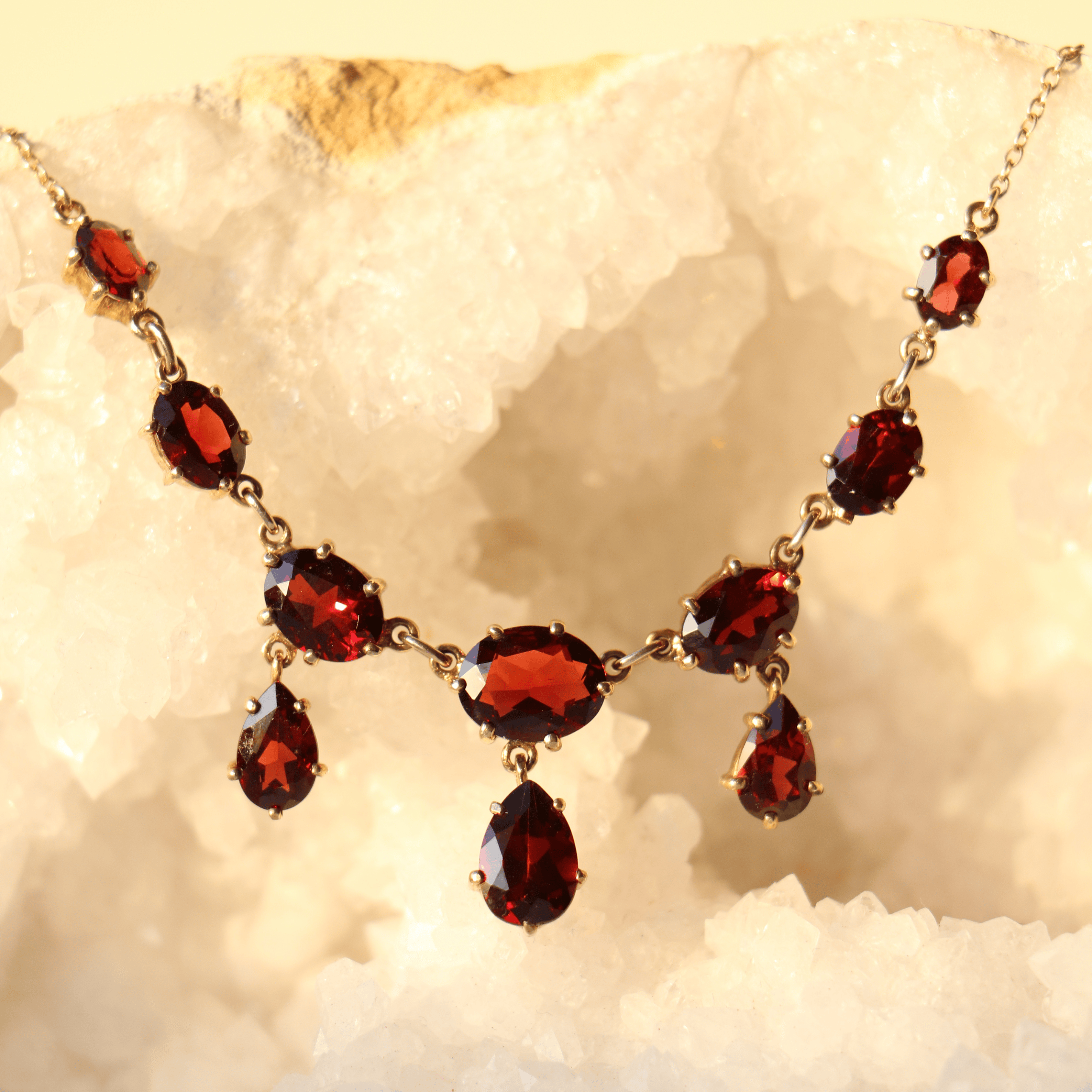 Willow Fine Jewellery 9ct Gold Garnet Necklace