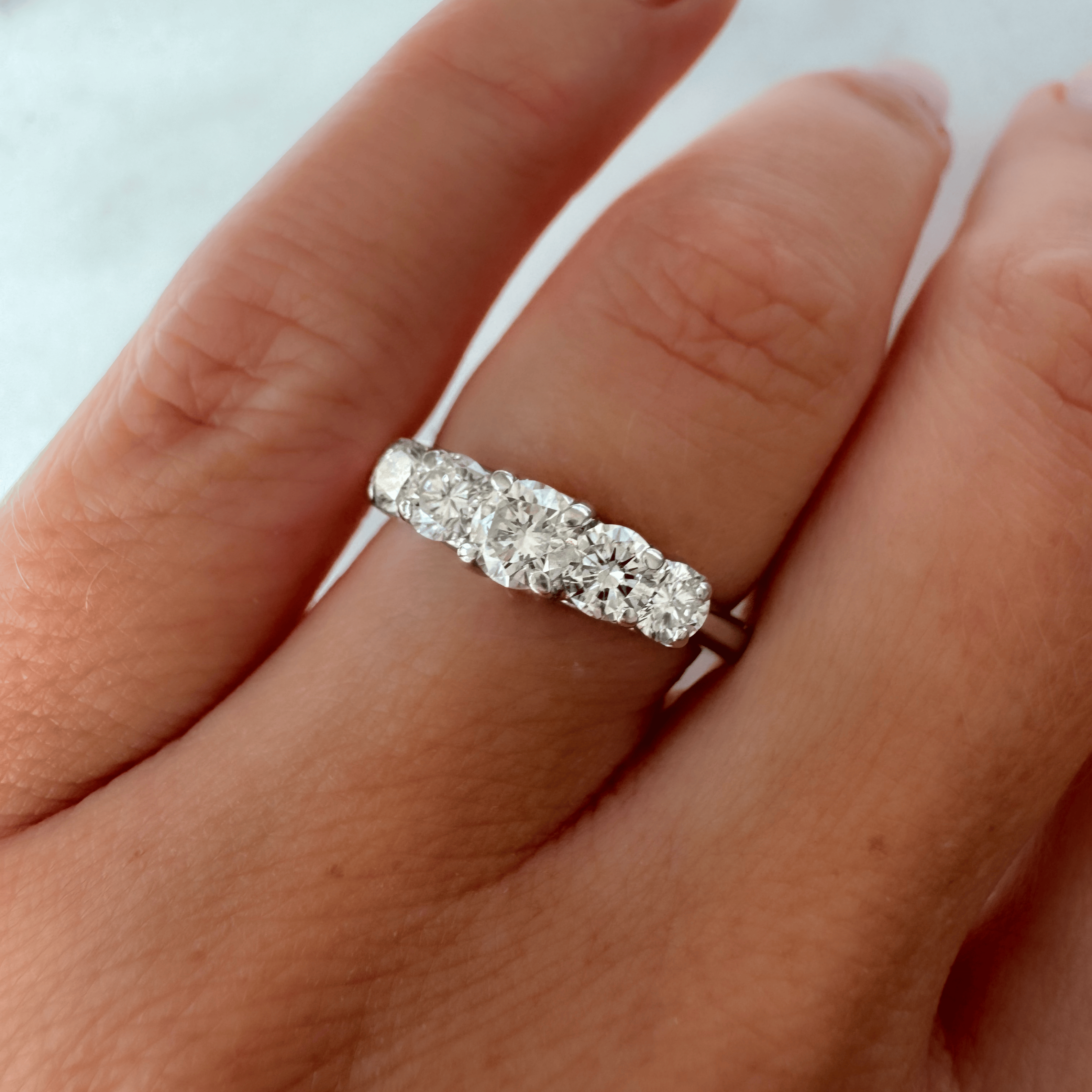 Willow Fine Jewellery 18ct White Gold 1ct Diamond 5 Stone Ring