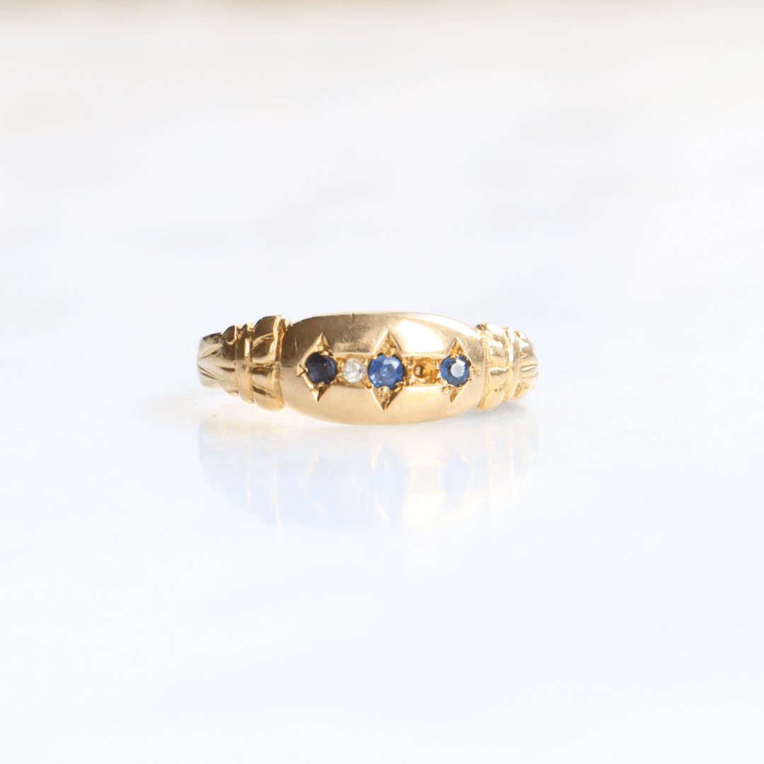 Willow Fine Jewellery 18ct Sapphire and Diamond Gypsy Ring