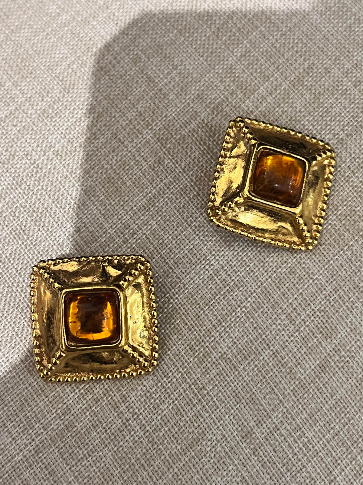 YSL YSL golden earrings with amber style stone AKC1543