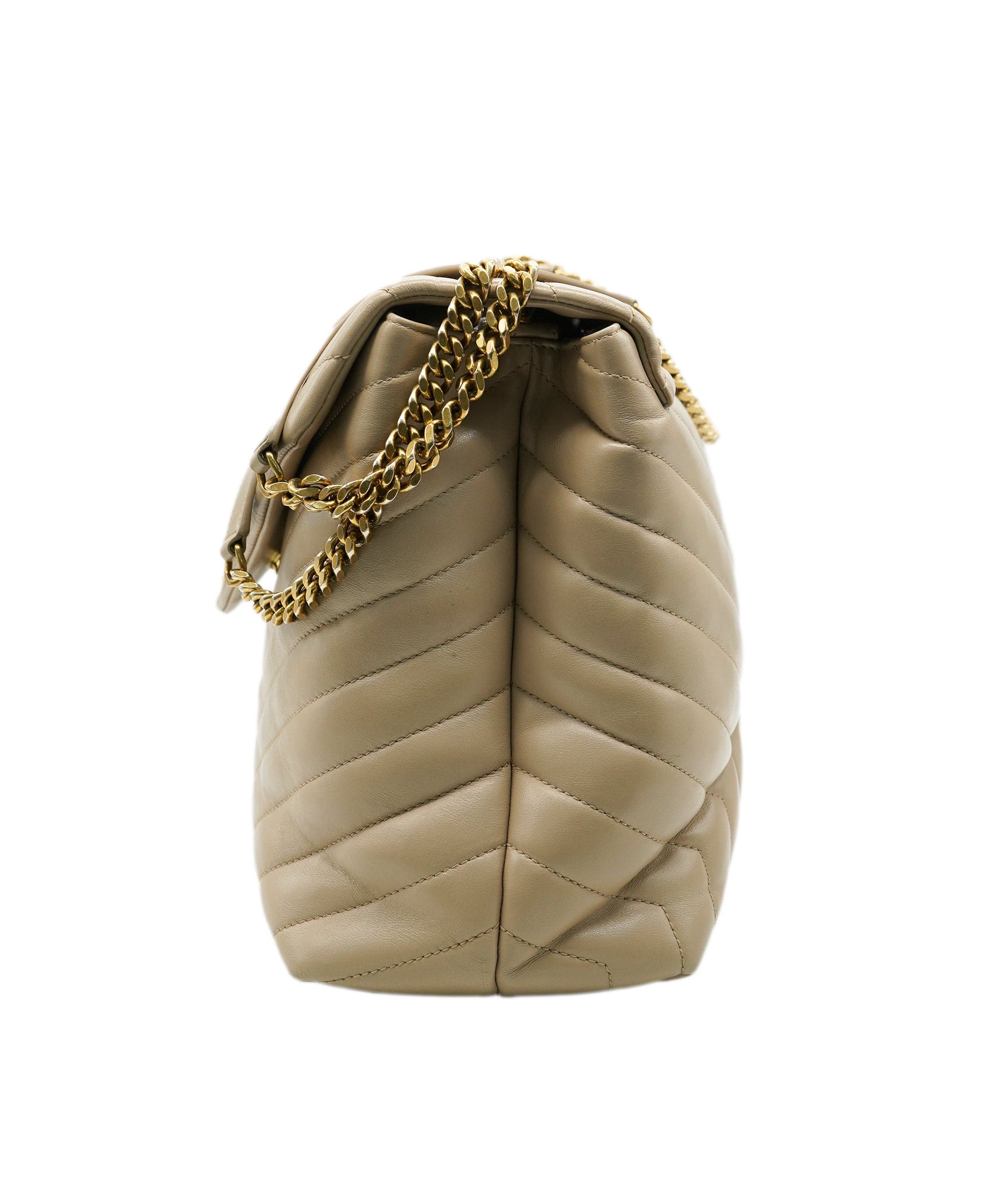 Yves Saint Laurent Saint Laurent Chevron Large Crossbody Bag With Box and dustbag  ALC2621