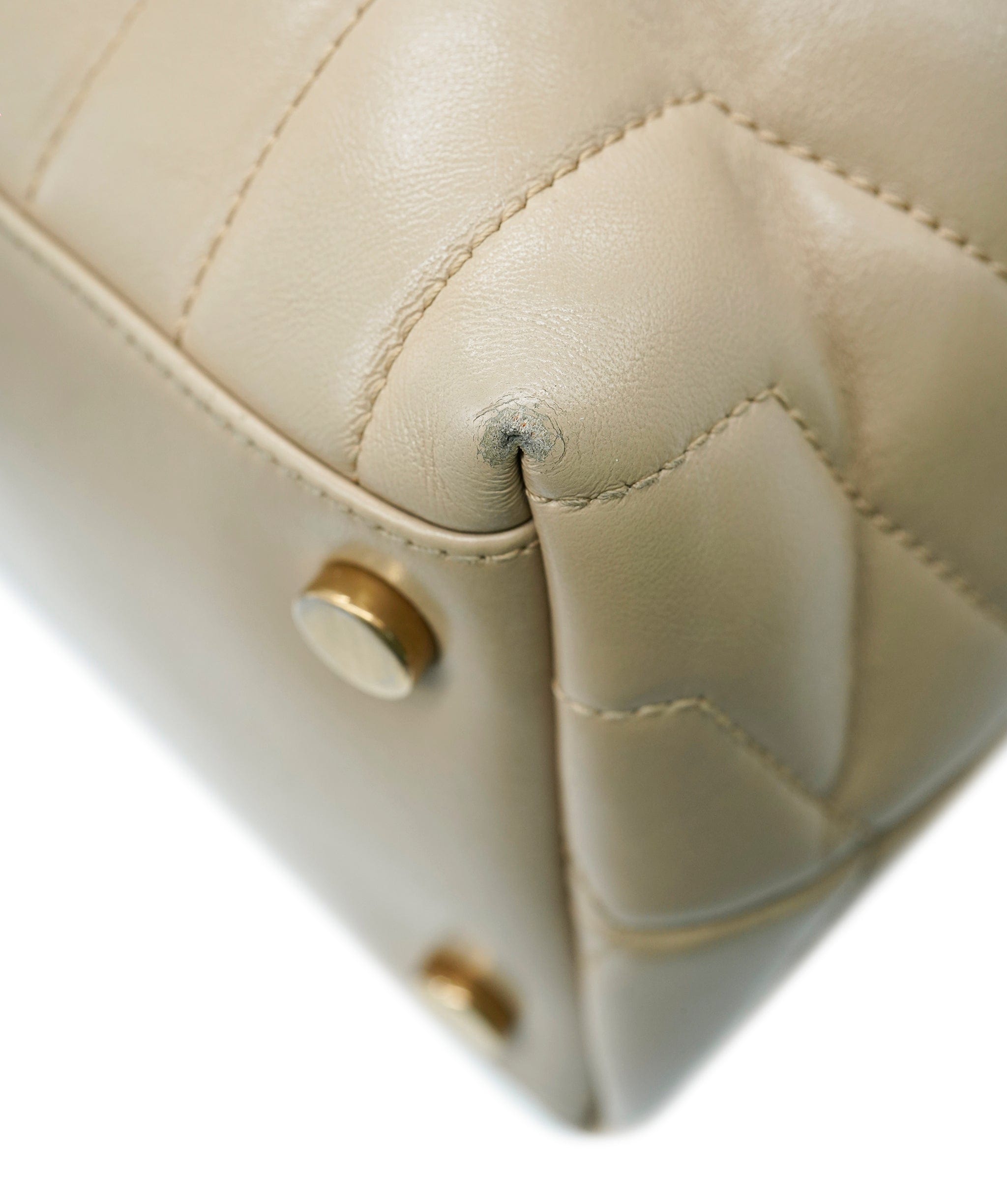 Yves Saint Laurent Saint Laurent Chevron Large Crossbody Bag With Box and dustbag  ALC2621