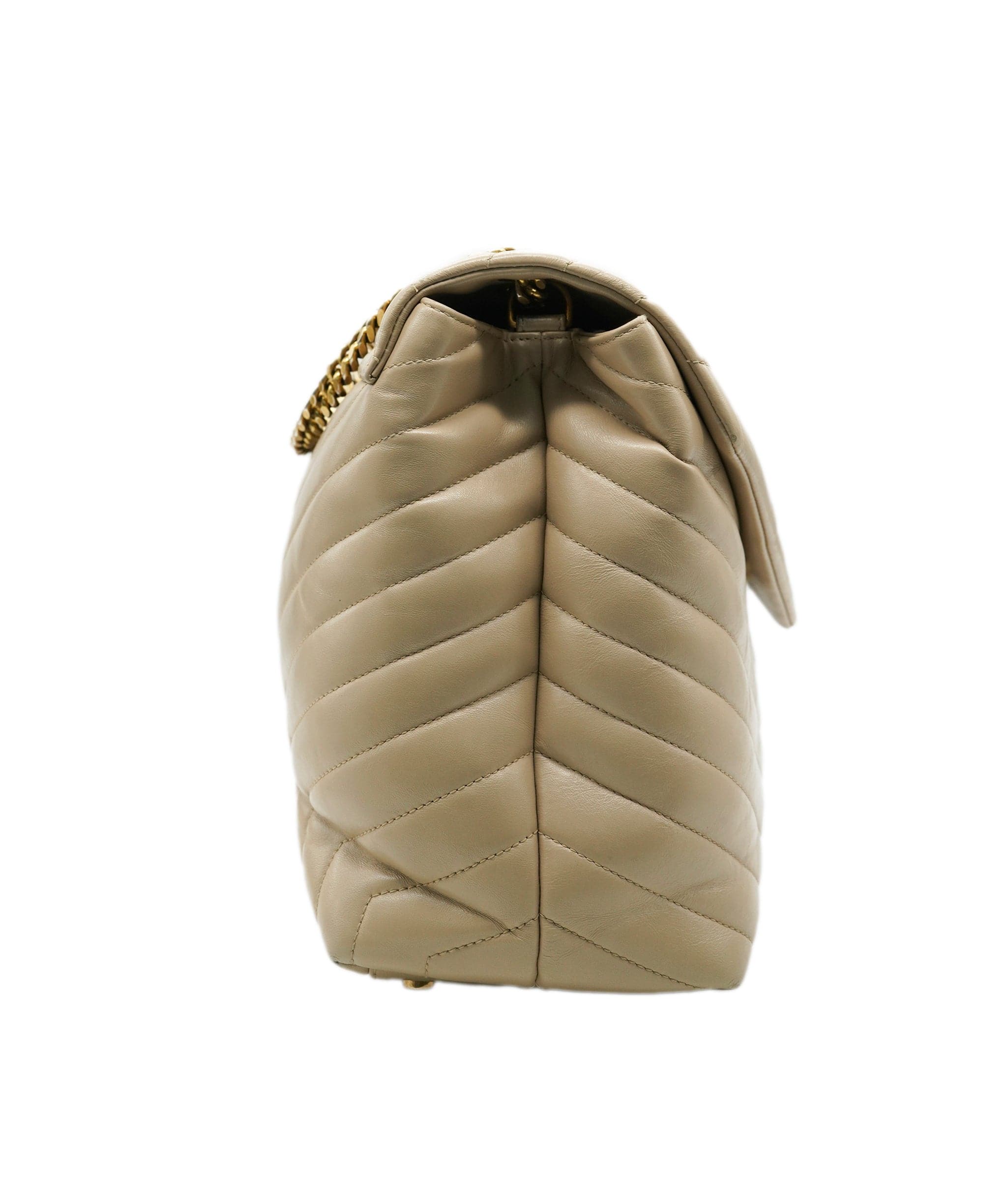 Yves Saint Laurent Saint Laurent Chevron Large Crossbody Bag With Box and dustbag  ALC2621