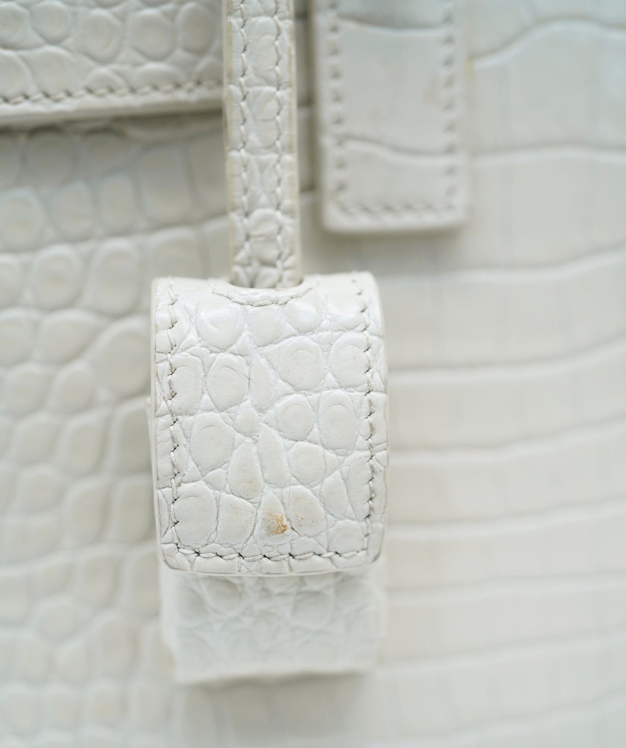 Yves Saint Laurent Saint Laurent Crocodile Embossed Cream Leather Sac De Jour Small AGC2115