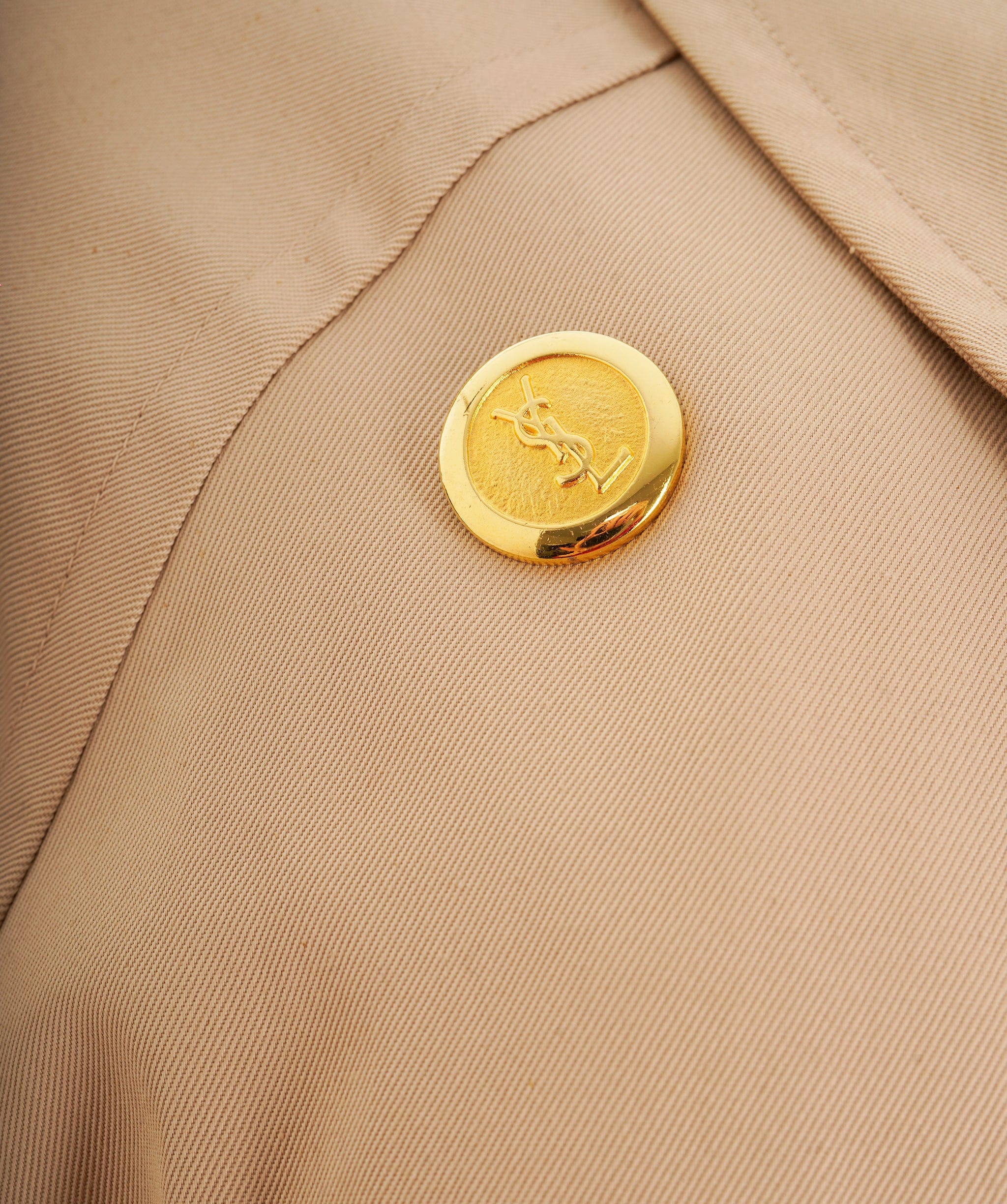 Yves Saint Laurent YSL Vintage Trench Coat With Checked Style Lining  ALC3541