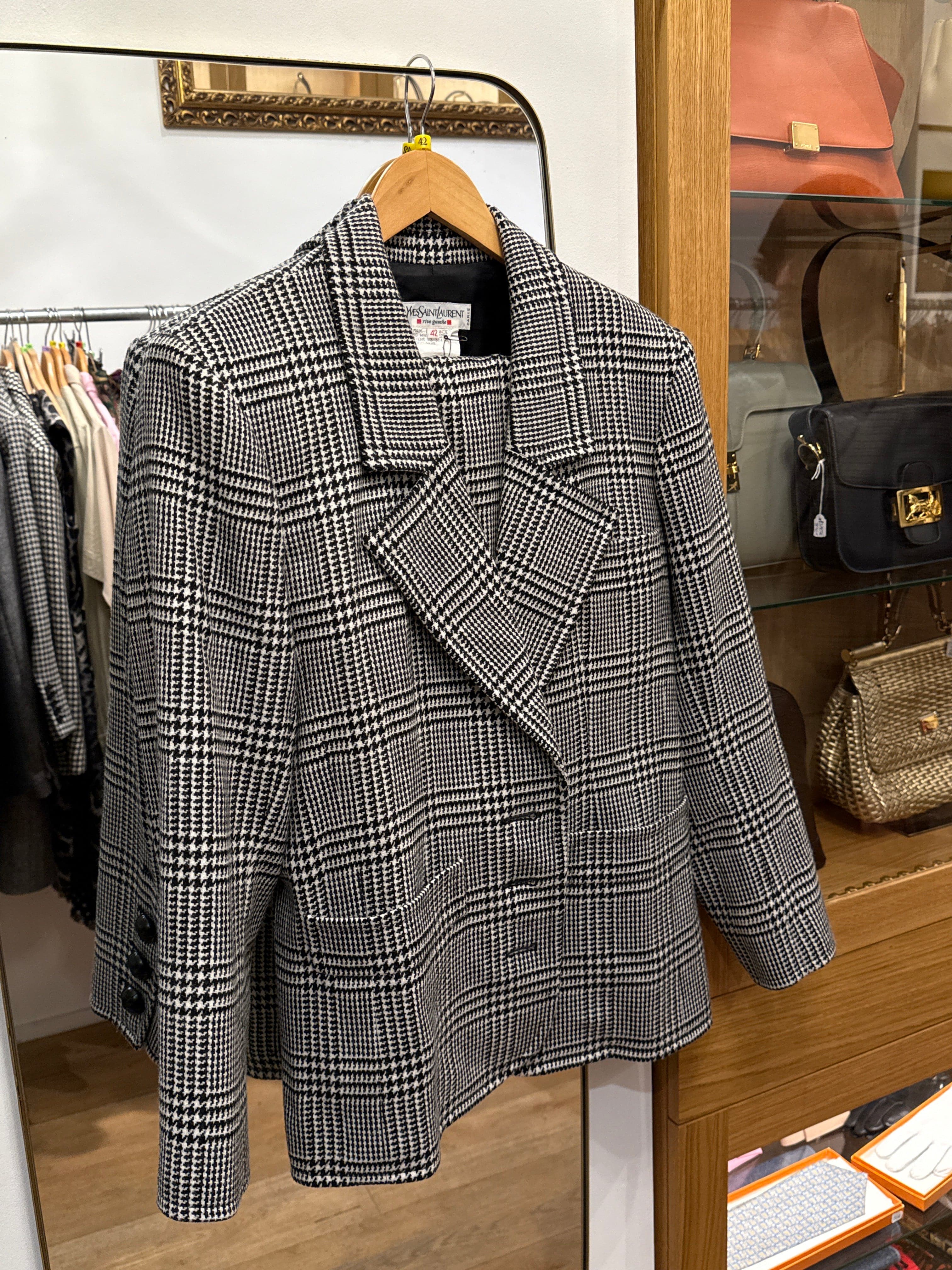 Yves Saint Laurent Yves Saint Laurent Prince of walles wool jacket AGC3073