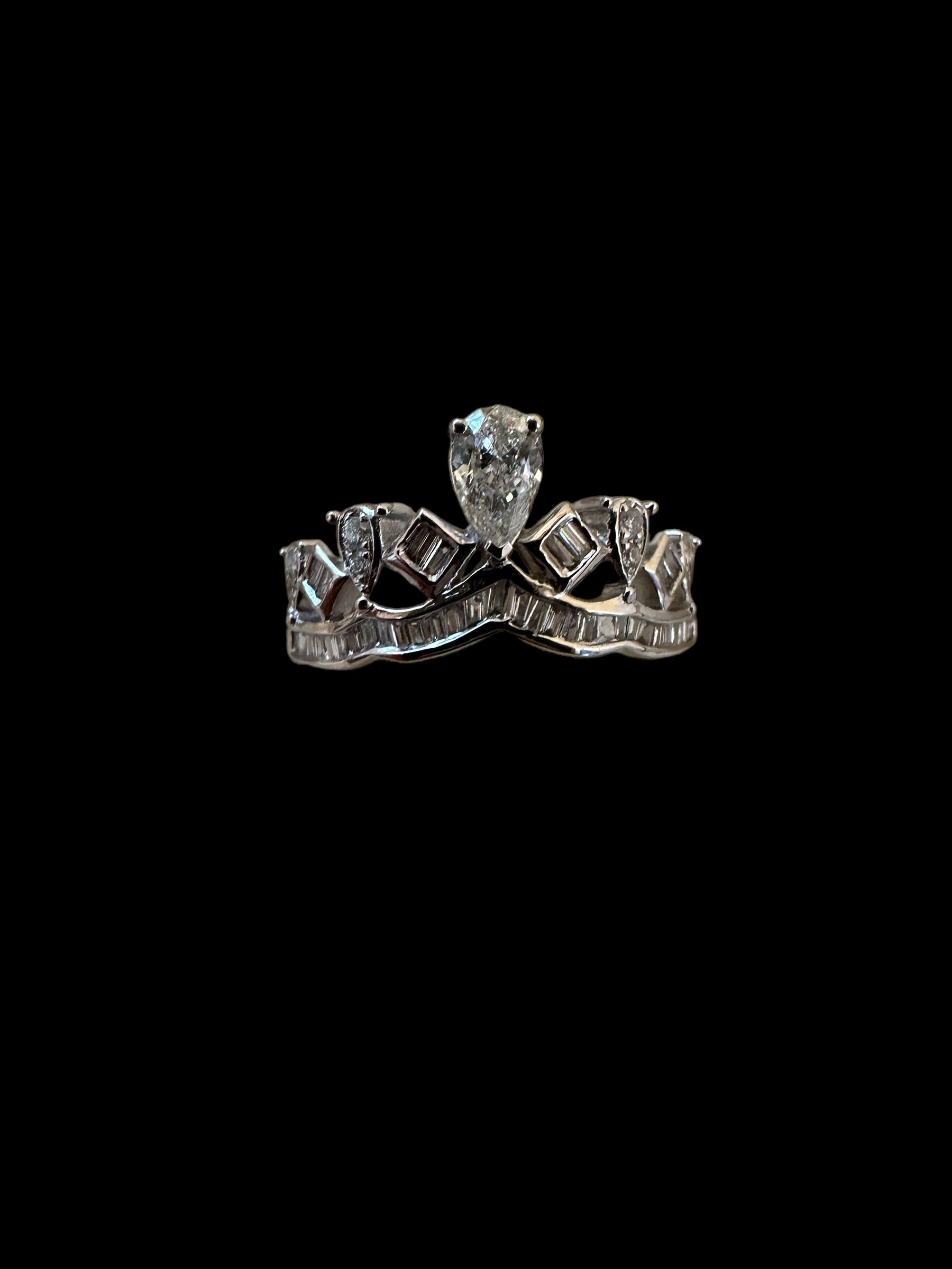 Diamond Crown Ring set in 18K White Gold
