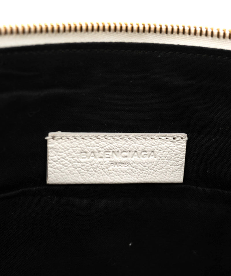 Balenciaga deals pochette black