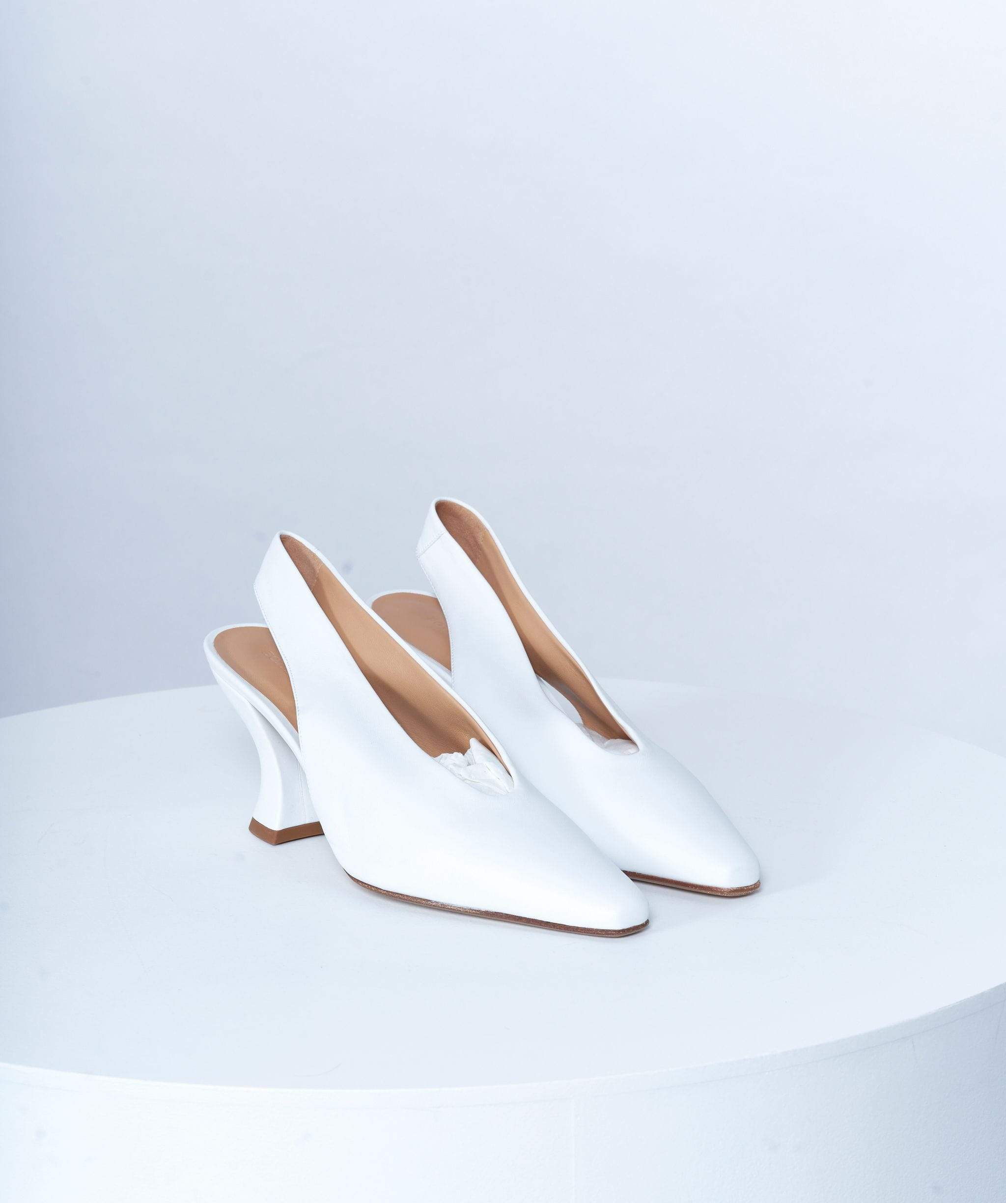 Bottega Bottega Veneta  white point pumps size 39