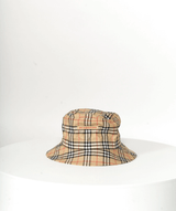 Burberry Burbbery bucket hat