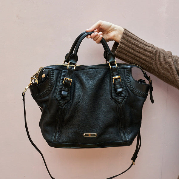 Burberry black on sale leather bag