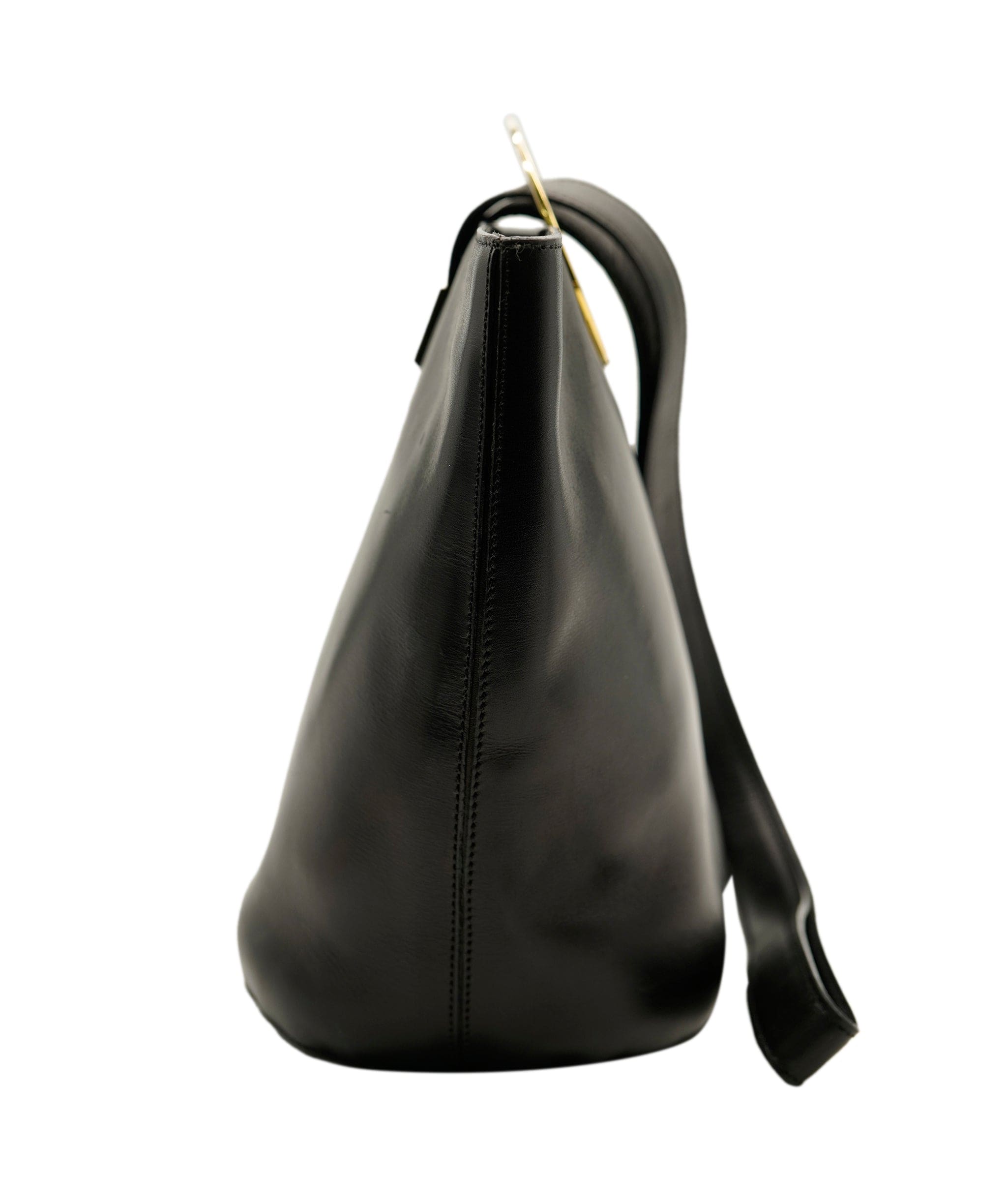 Celine Celine black bucket bag ALC0288