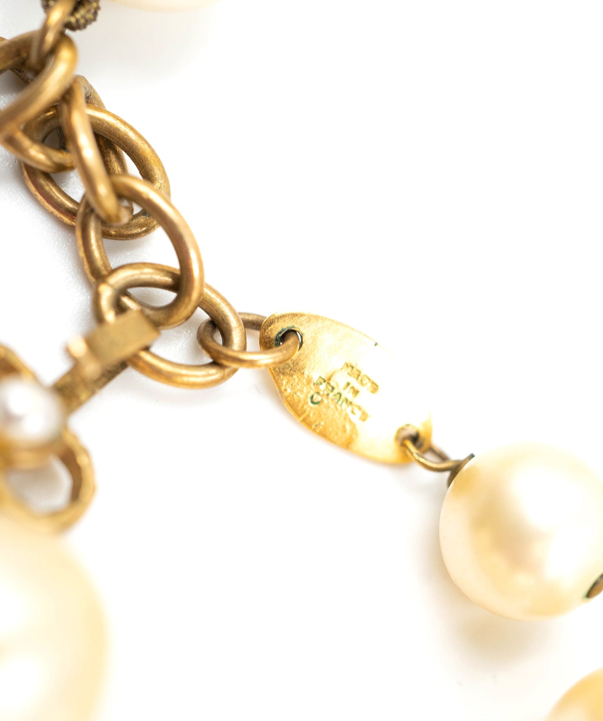 Chanel Chanel 1983 Pearl Necklace - AGL1663