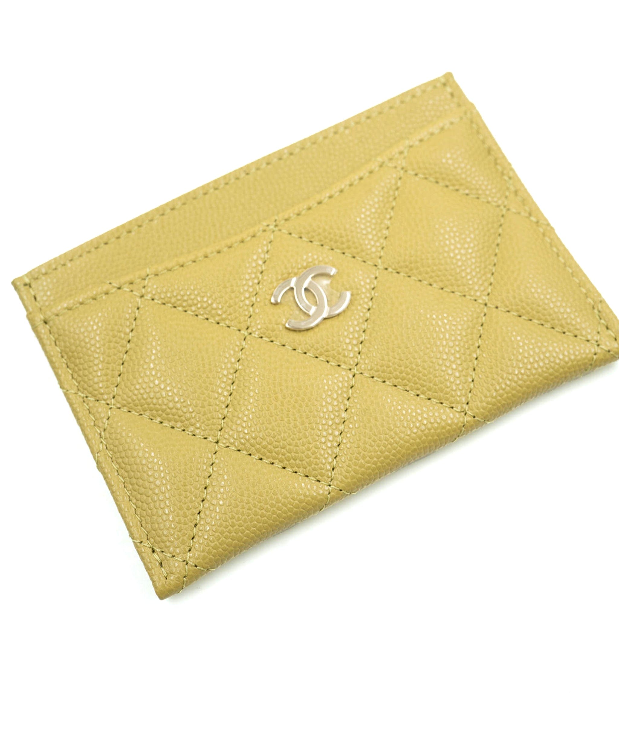 Chanel Chanel 2022 Pistachio green card holder - AWC1846