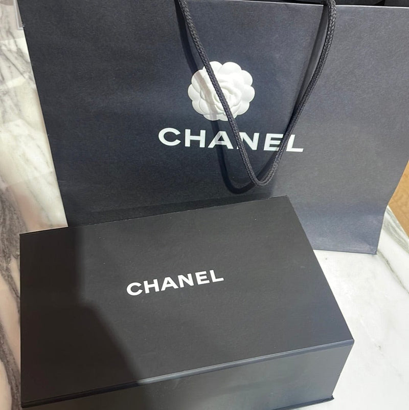 Chanel B/W tweed cap with CC logo, Size S, full set - AEC1066