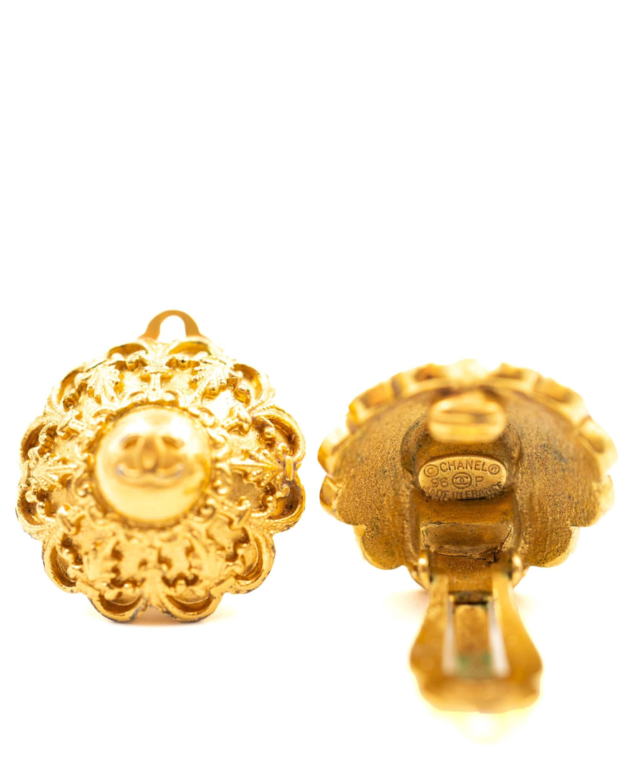 Chanel Chanel baroque CC clip on earrings - AWL3875