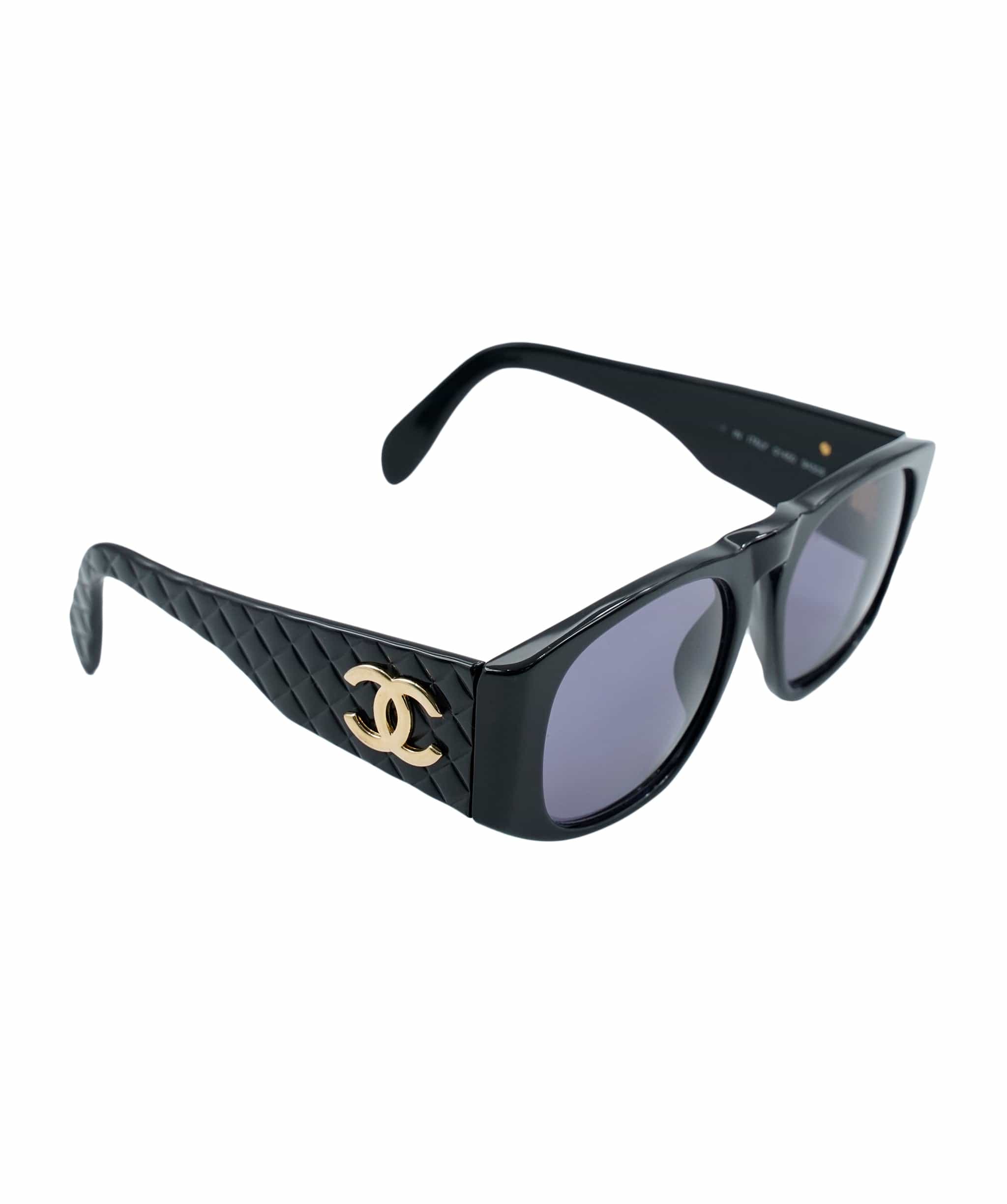 Chanel Chanel black CC matelasse sunglasses AWL4467