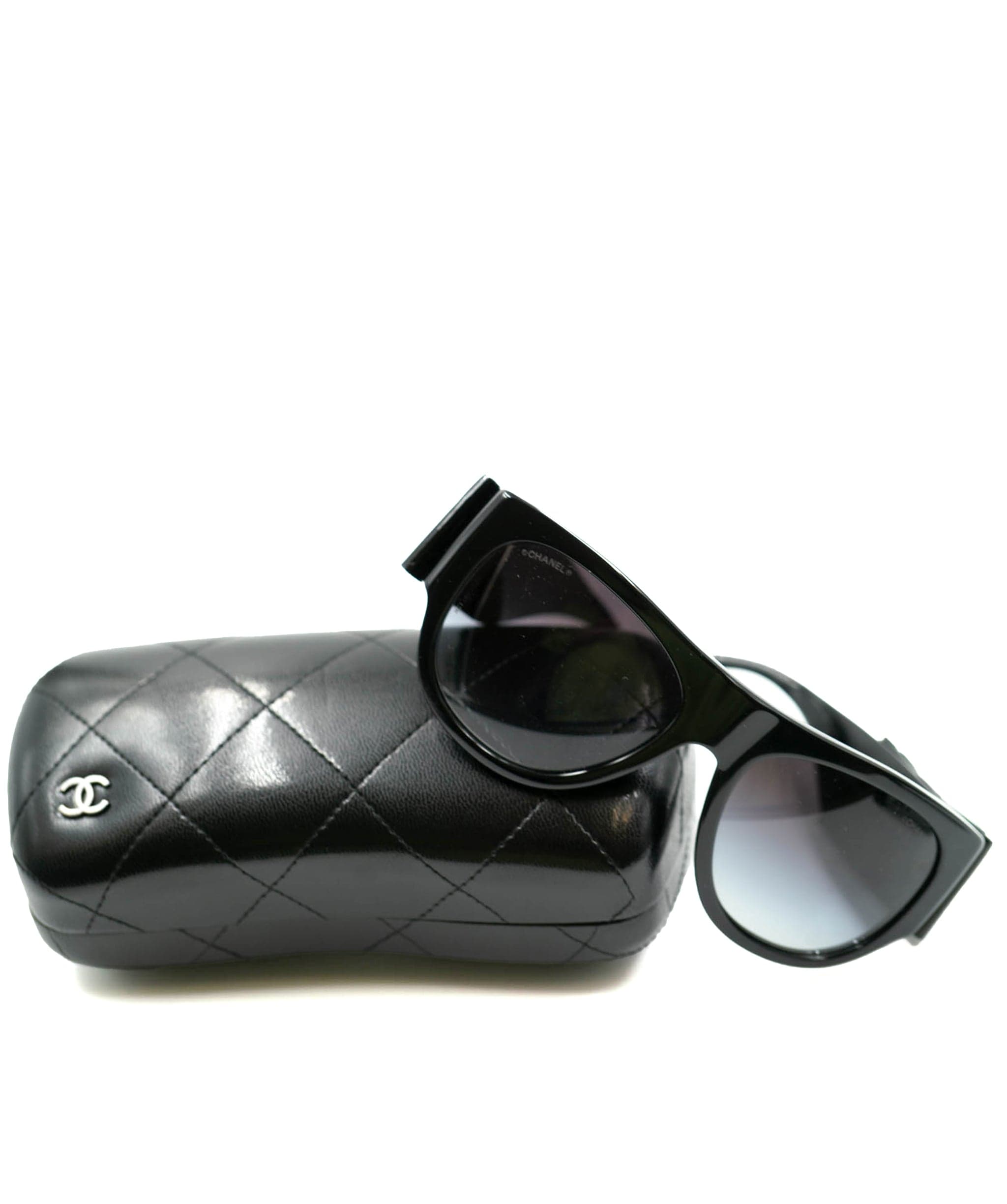 Chanel Chanel Bow sunglasses - AWL4150