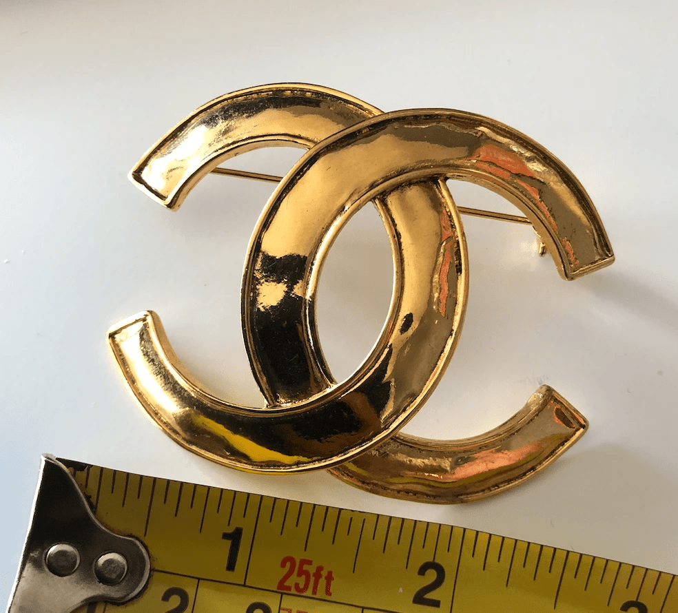 Chanel Chanel brooch - AWL1163