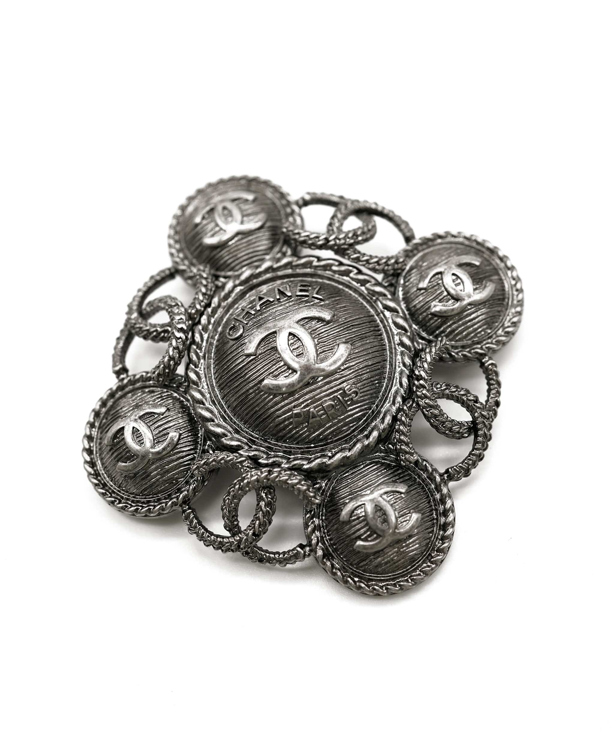 Chanel Chanel brooch - AWL2748