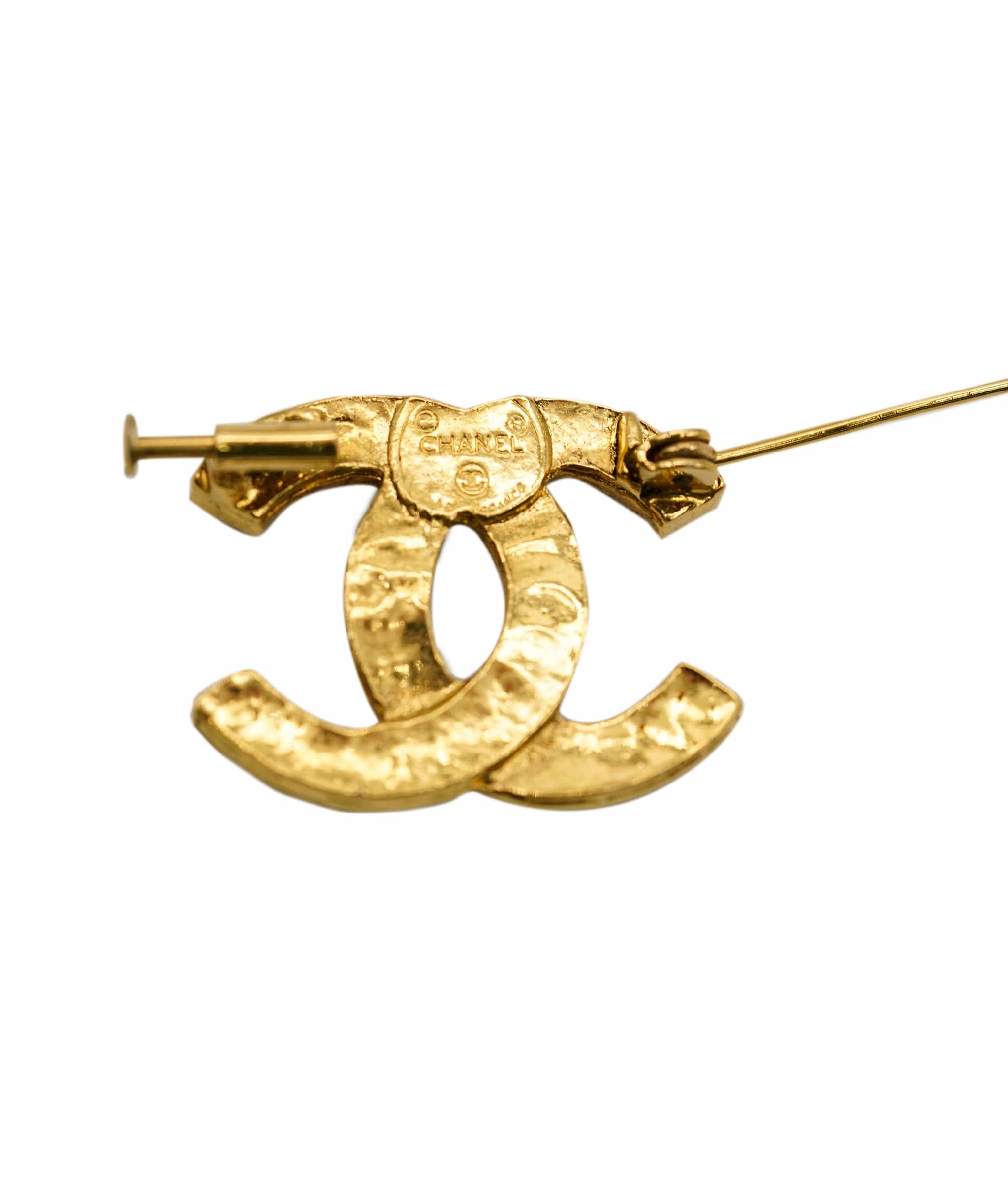 Chanel Chanel brooch AWL4532