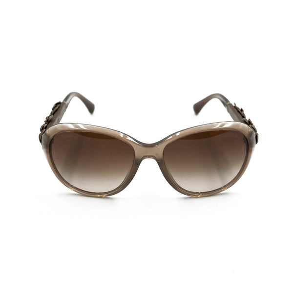 Chanel, Black camellia sunglasses ref.1002279 - Joli Closet